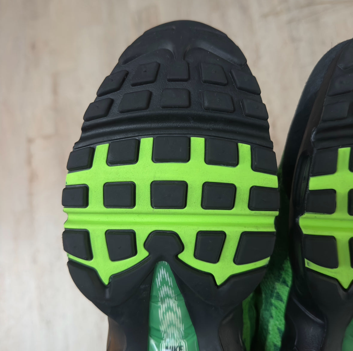 Nike Air Max 95 - Naija - UK7.5