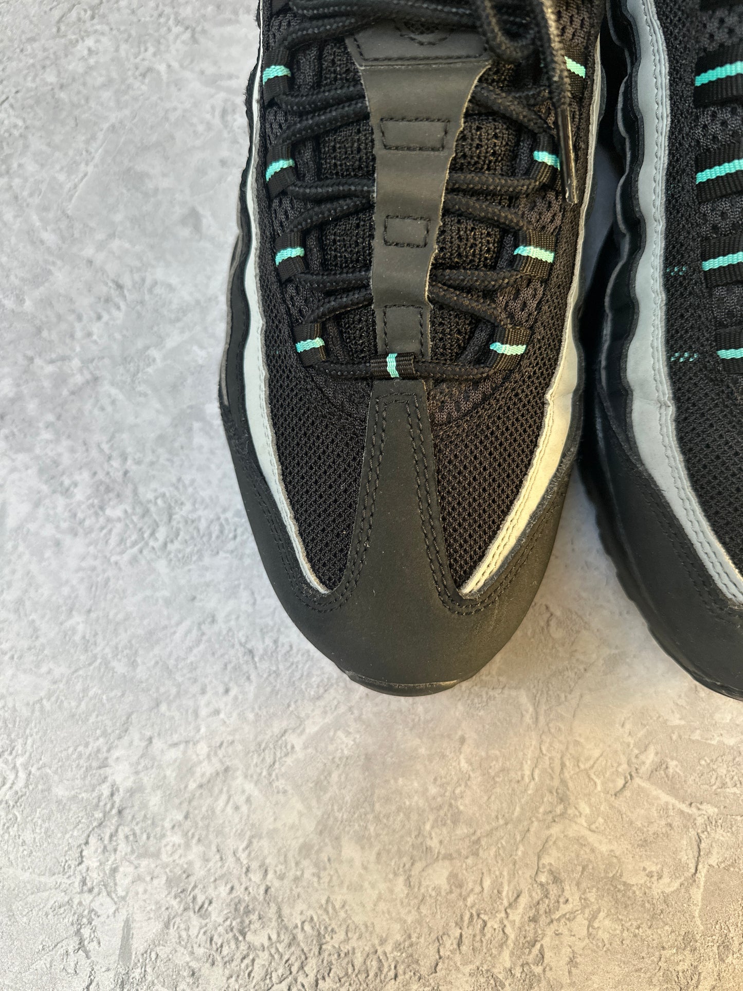 Nike Air Max 95 - Black Aurora Green - UK9