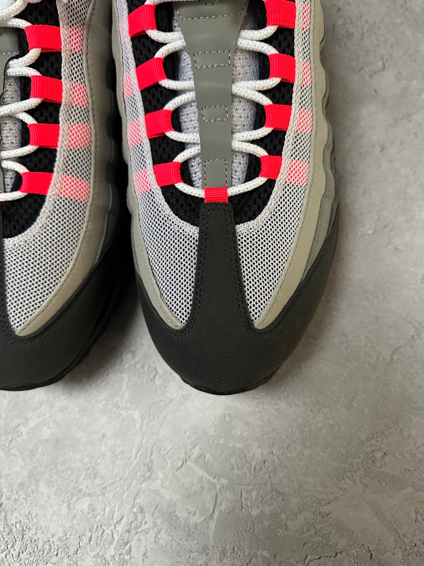 Nike Air Max 95 - Solar Red 2025 - UK13