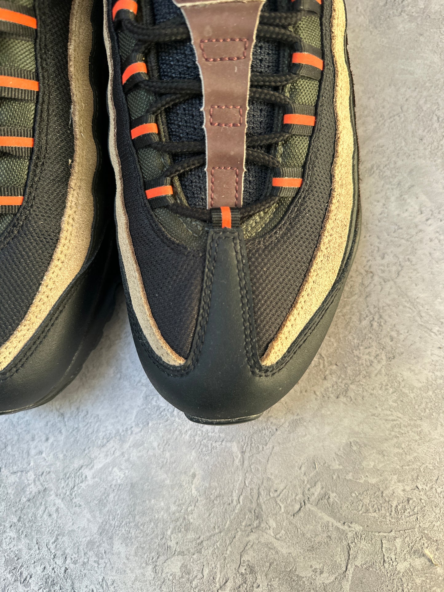 Nike Air Max 95 - Dark Army - UK9