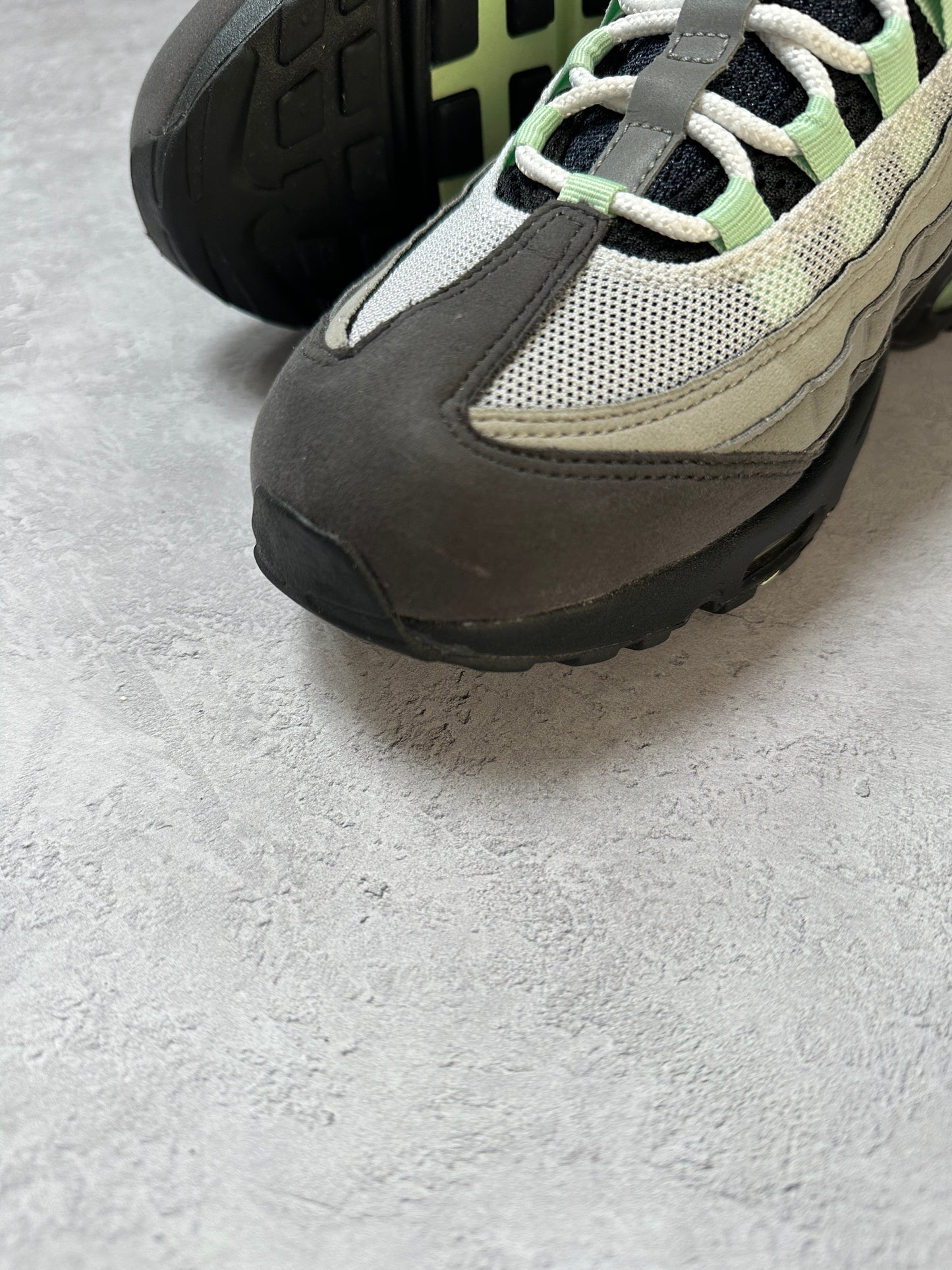 Nike Air Max 95 - Fresh Mint - UK9.5