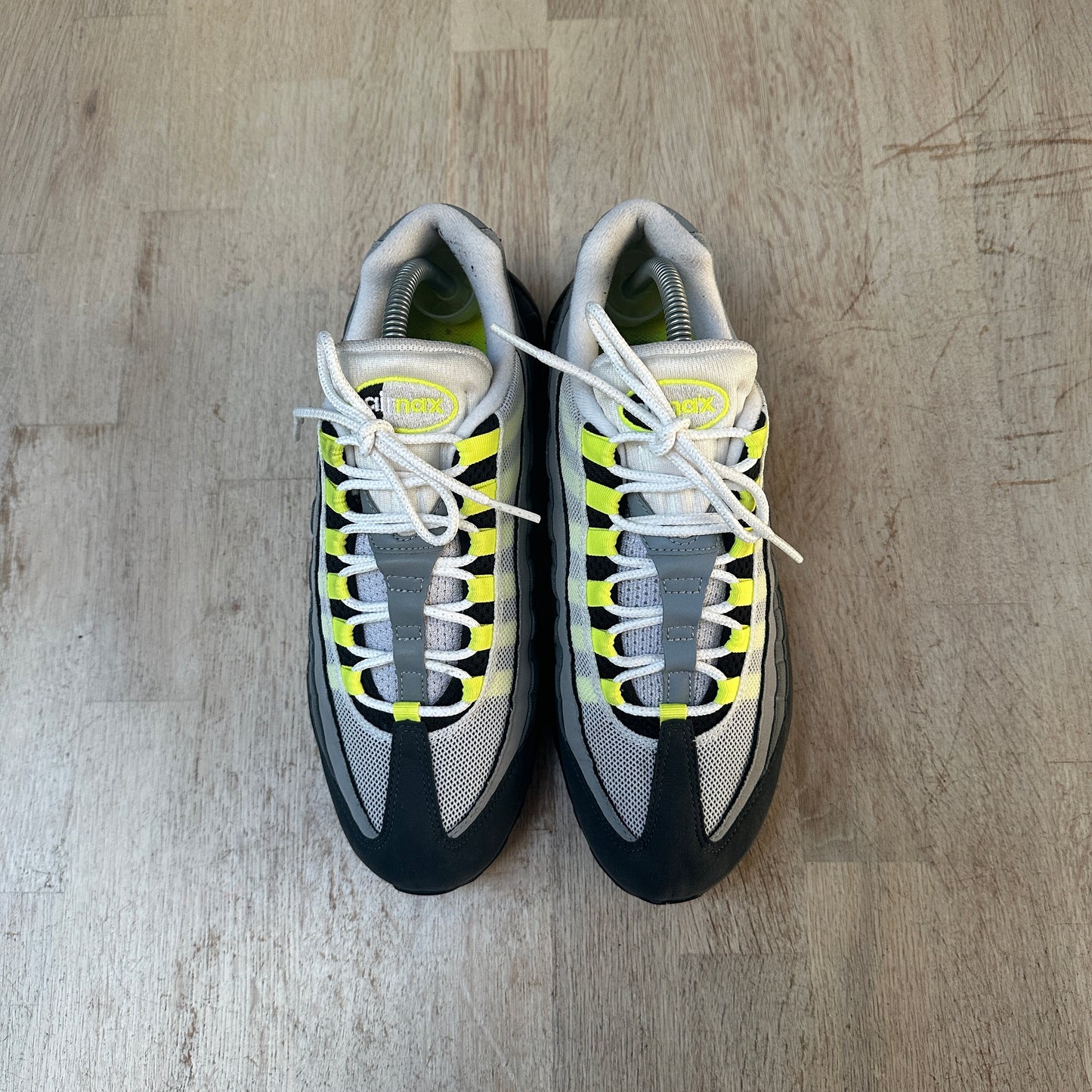 Nike Air Max 95 - Neon 2020 - UK7.5