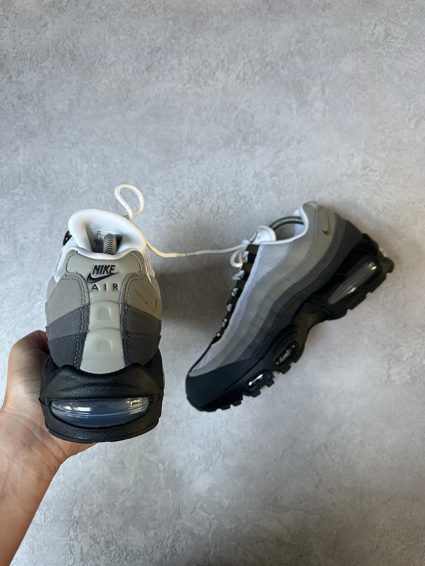 Nike Air Max 95 - Medium Olive - UK7.5
