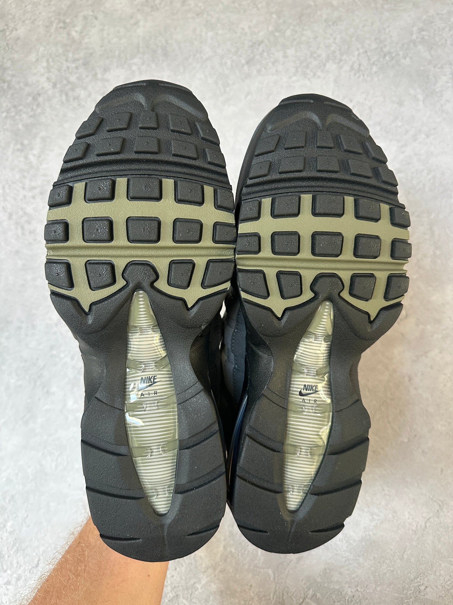 Nike Air Max 95 - Medium Olive - UK8