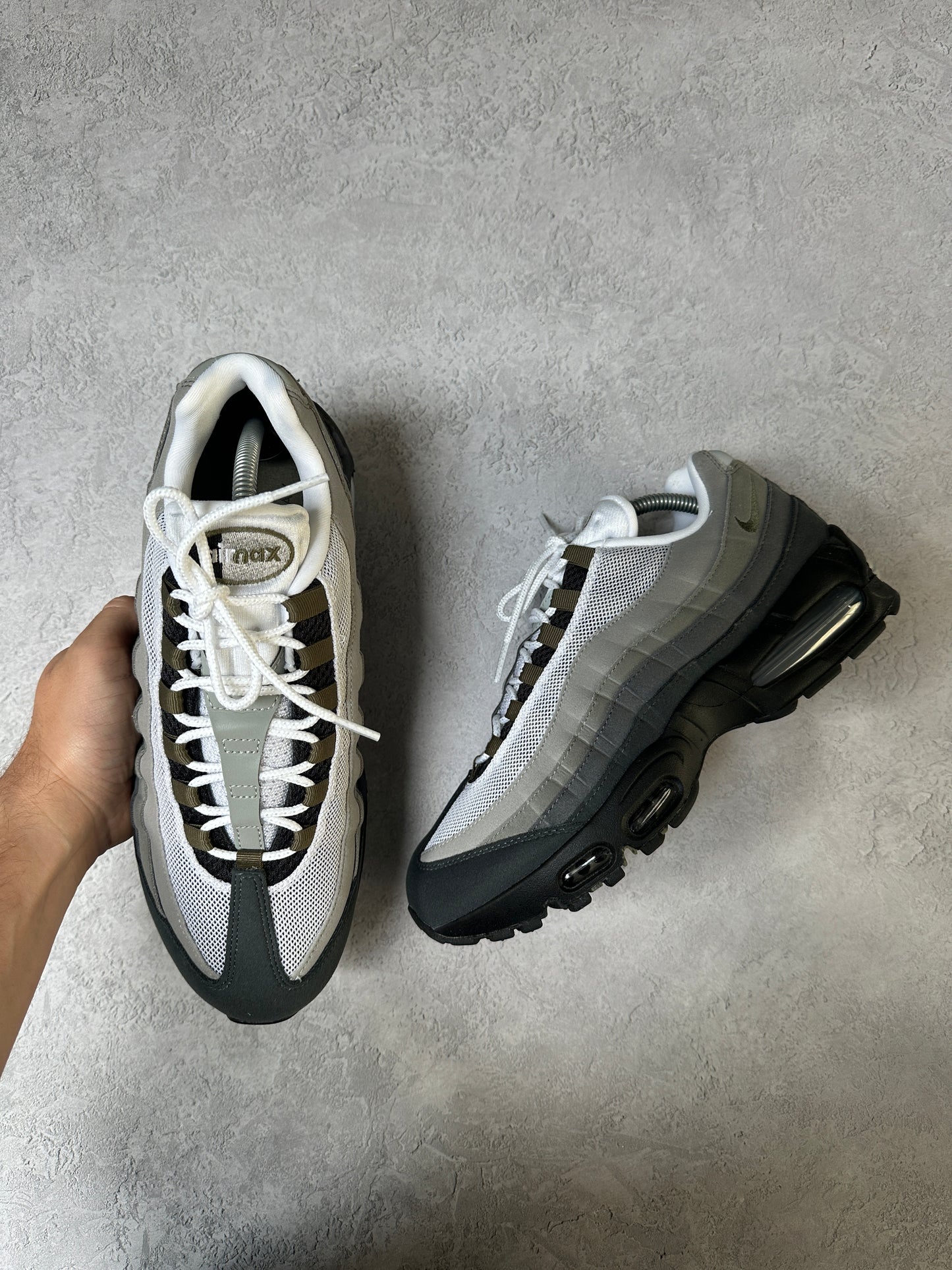 Nike Air Max 95 - Medium Olive - UK8.5