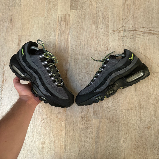 Nike Air Max 95 - Pure Black / Cool Grey - UK7.5