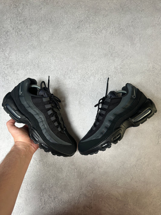 Nike Air Max 95 - Black Anthracite - UK8.5