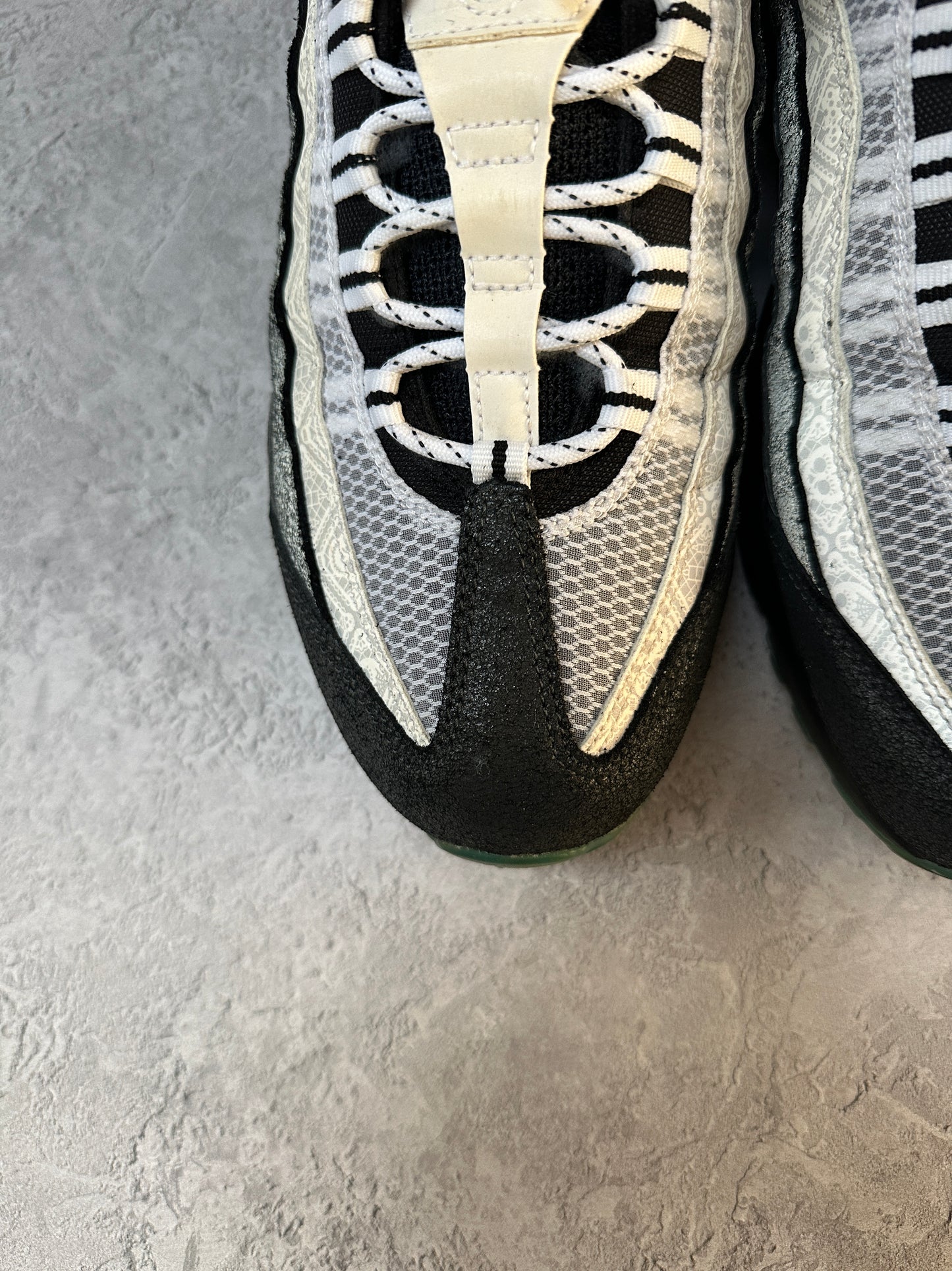 Nike Air Max 95 - Day of the Dead - UK9