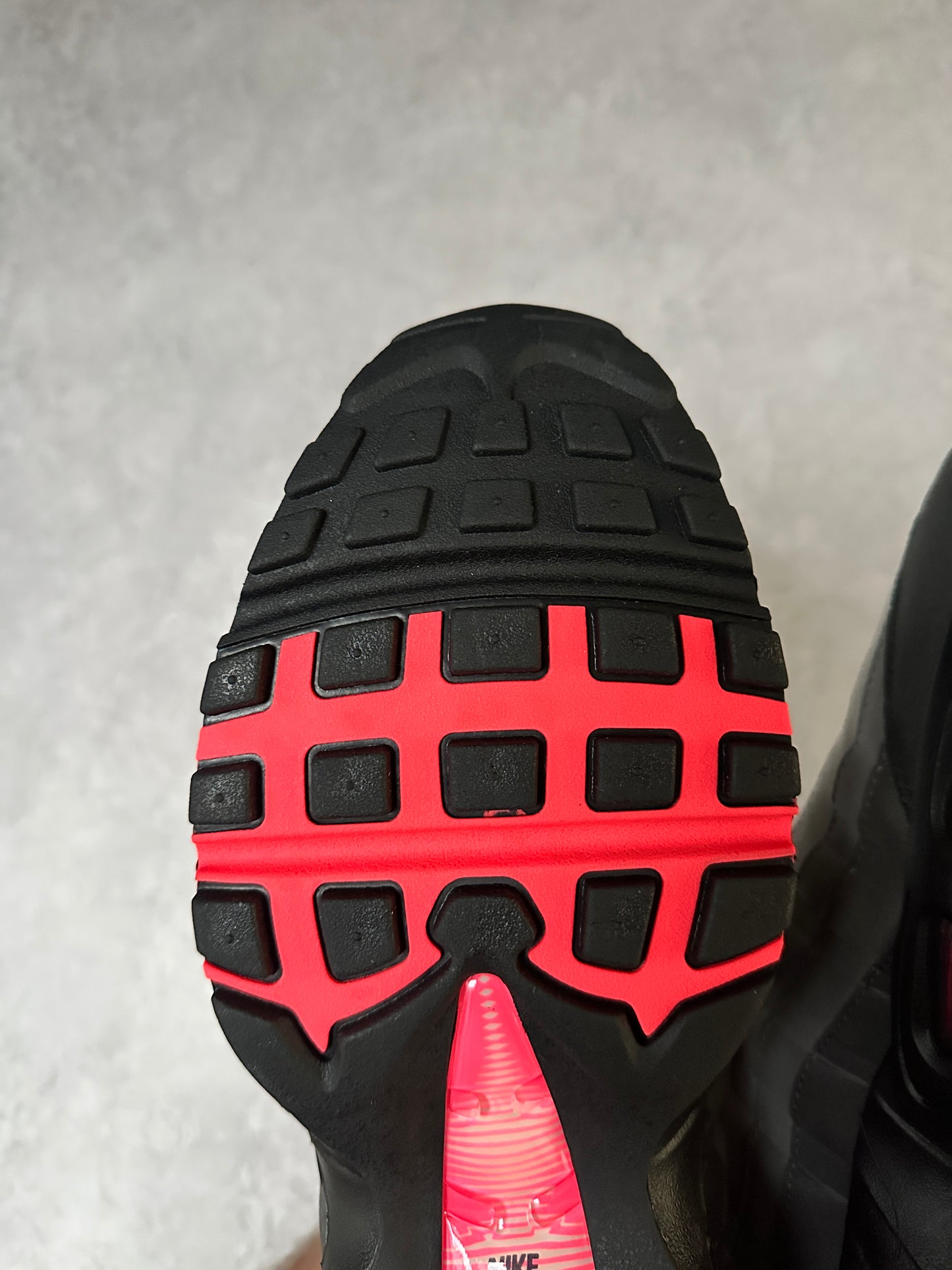 Nike Air Max 95 - Solar Red 2025 - UK13