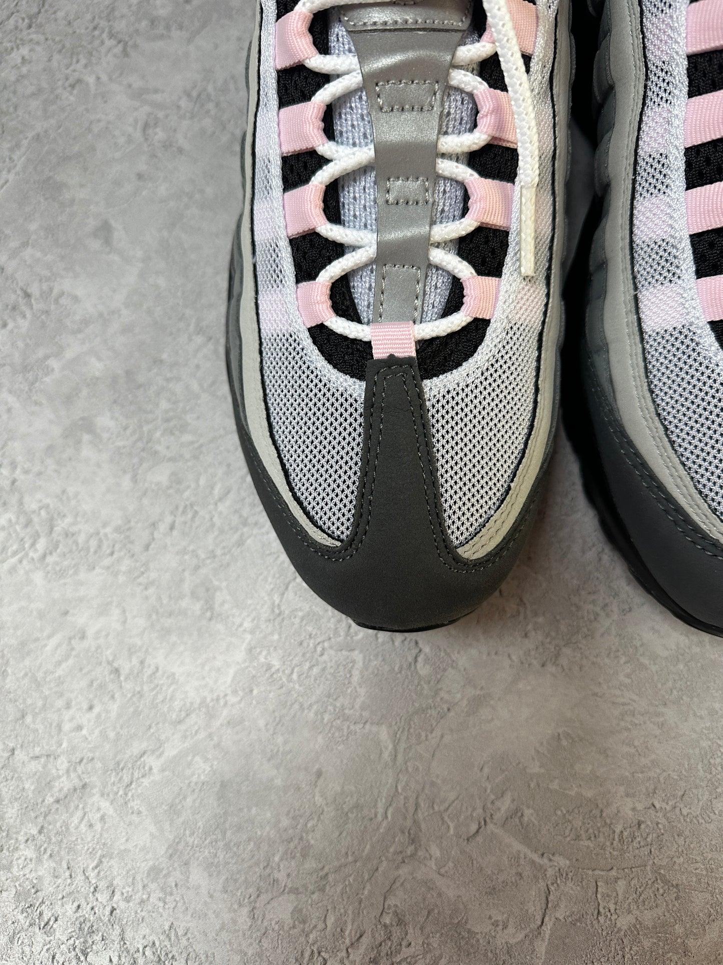 Nike Air Max 95 - Pink Foam - UK7.5
