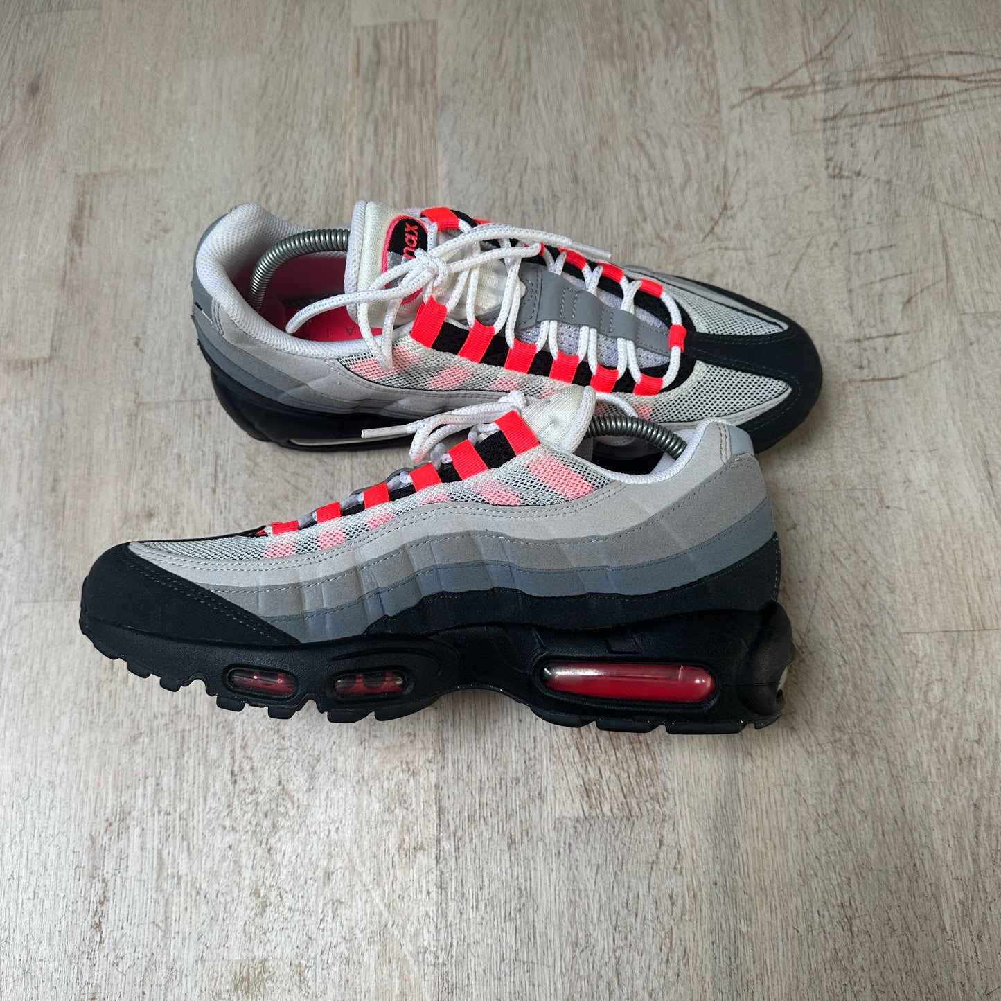 Nike Air Max 95 - Solar Red 2017 - UK8.5