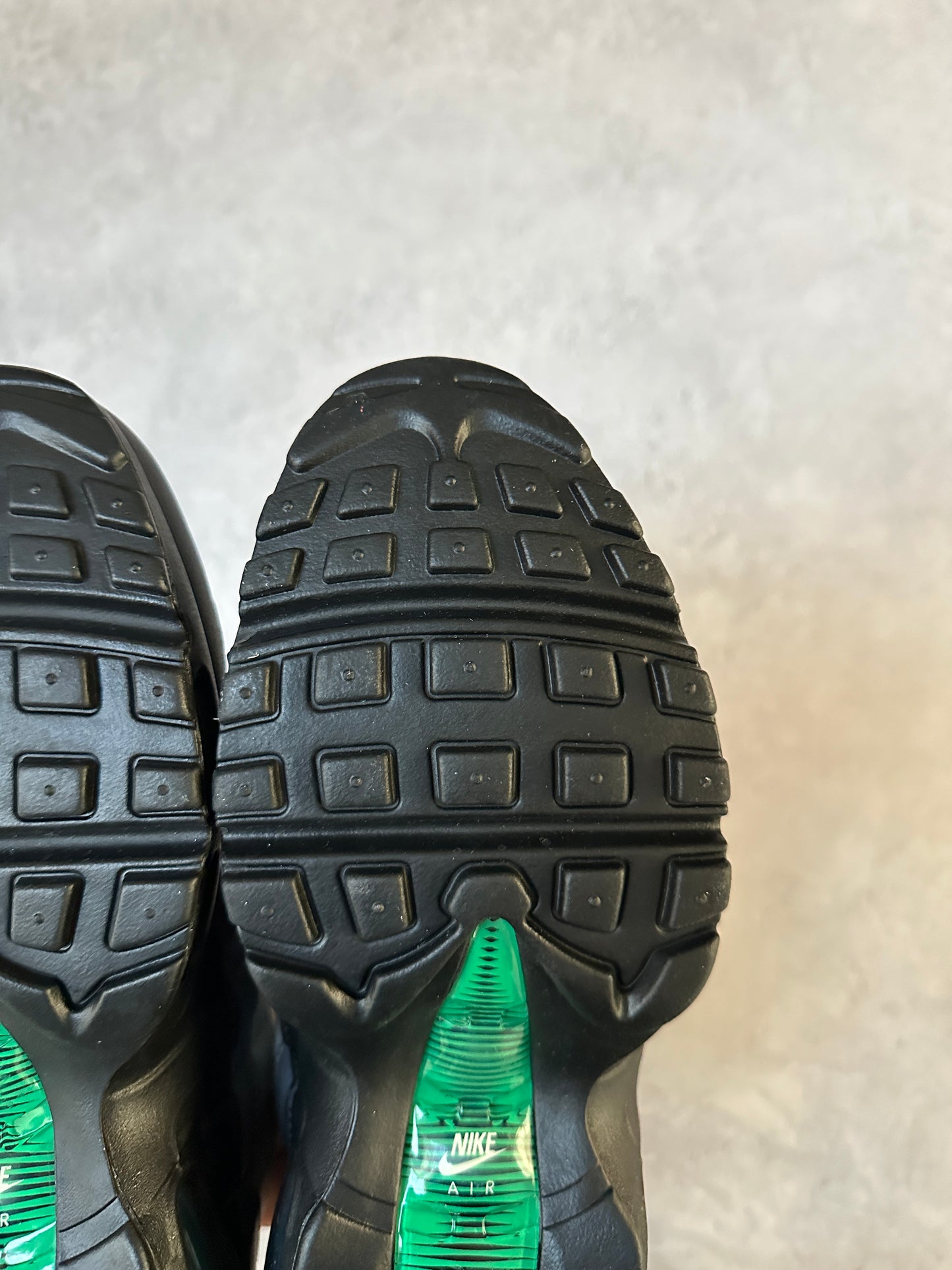 Nike Air Max 95 - Stadium Green - UK7