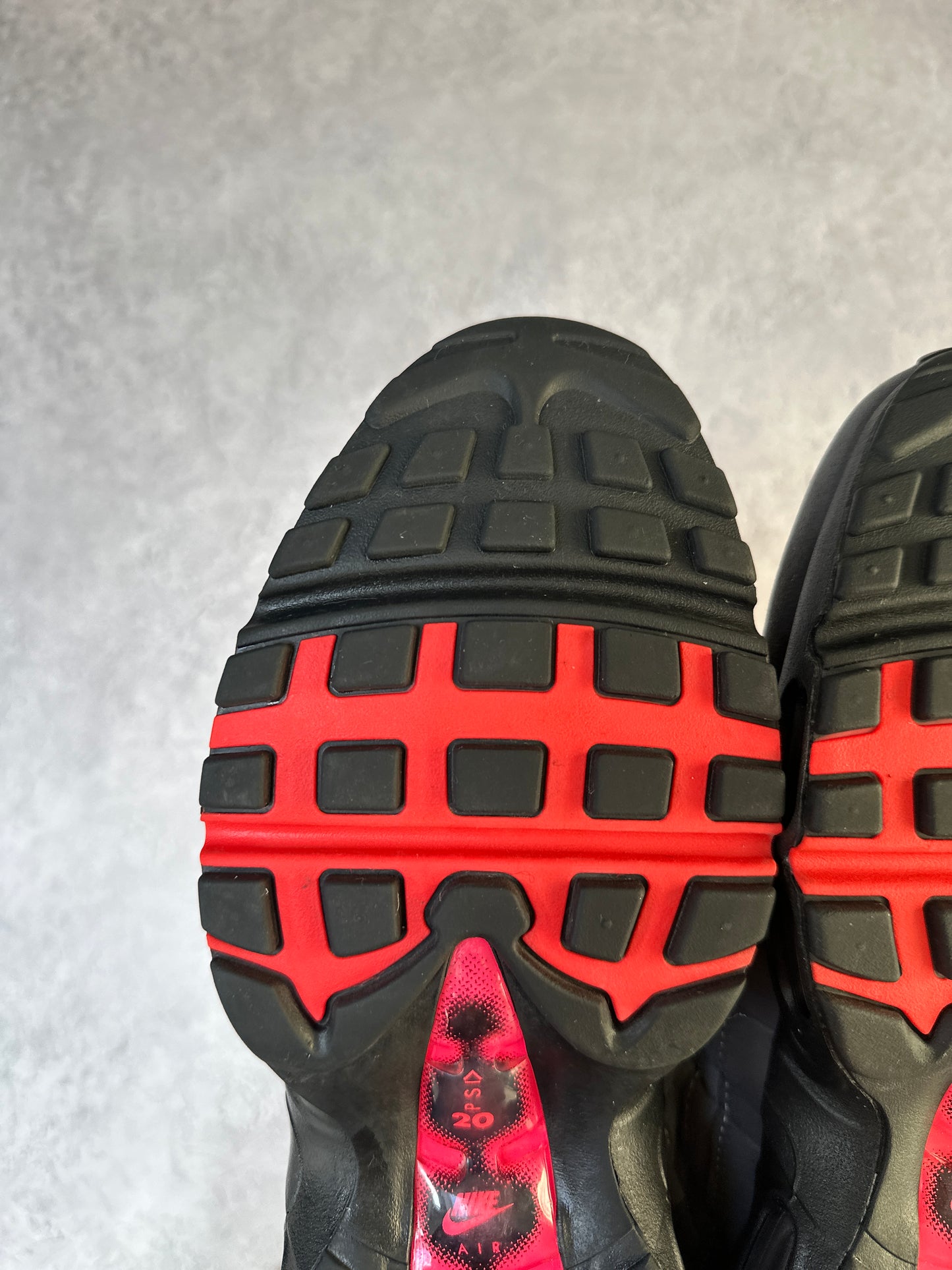 Nike Air Max 95 - Solar Red 2018 - UK9.5