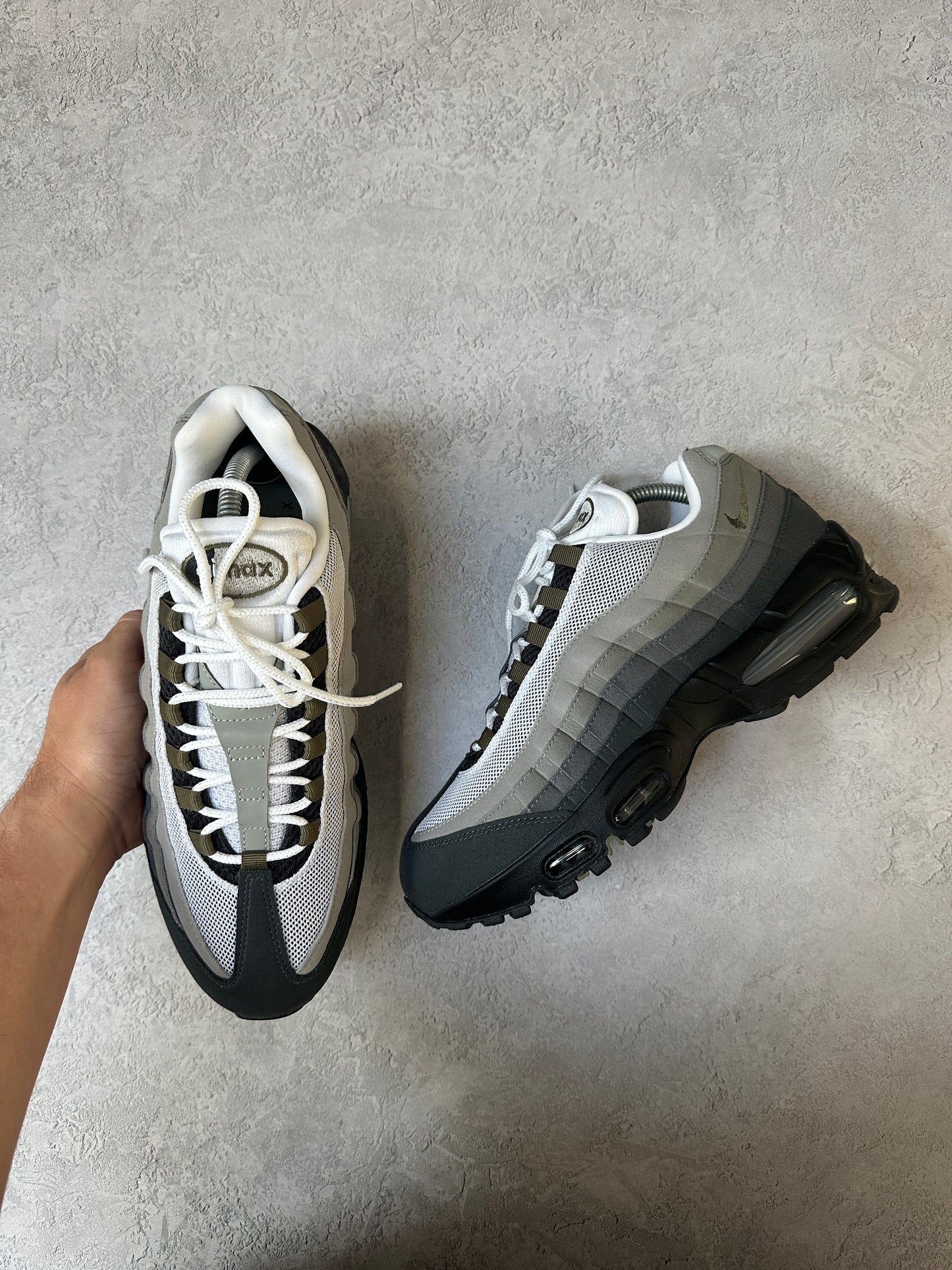 Nike Air Max 95 - Medium Olive - UK8
