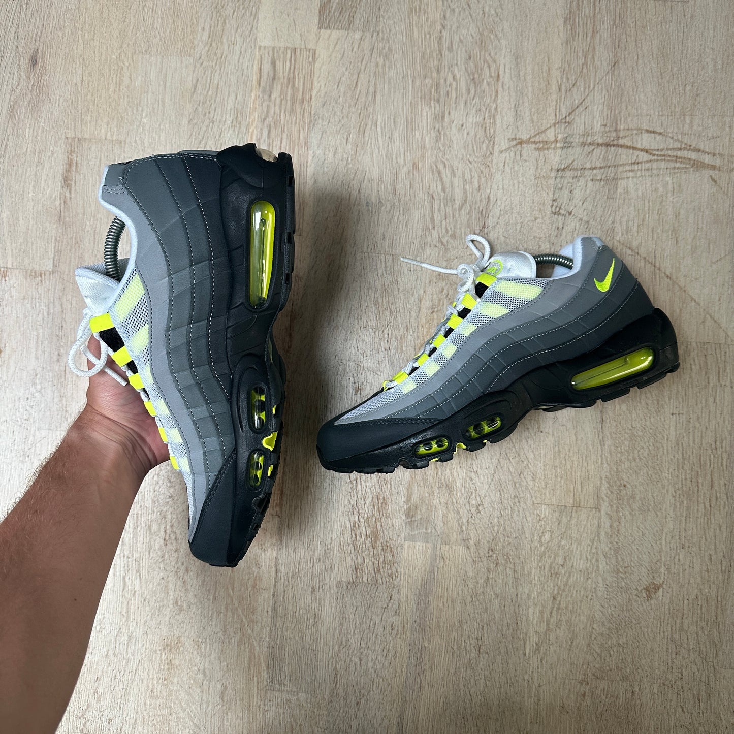 Nike Air Max 95 - Neon 2020 - UK8.5