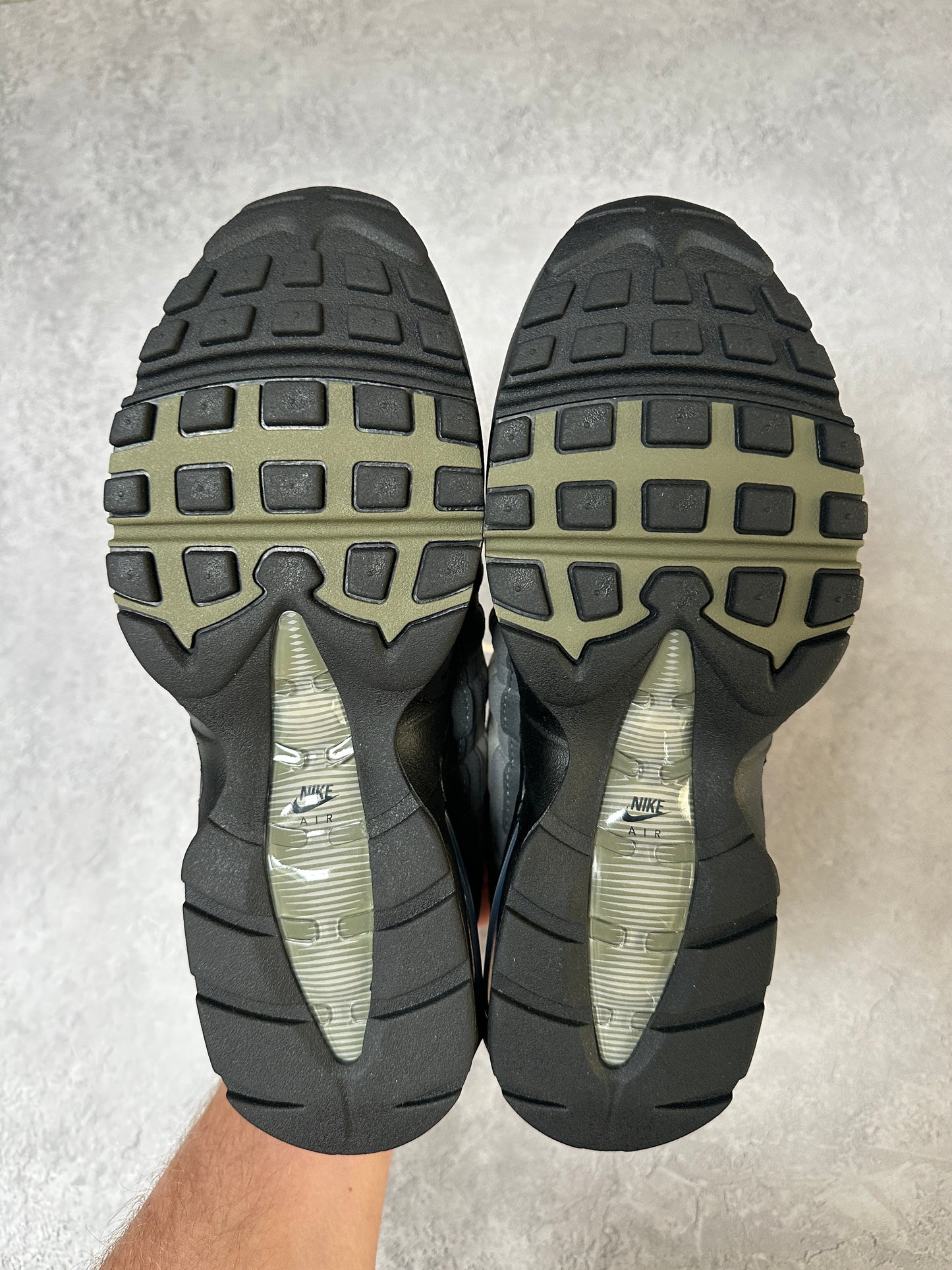 Nike Air Max 95 - Medium Olive - UK8