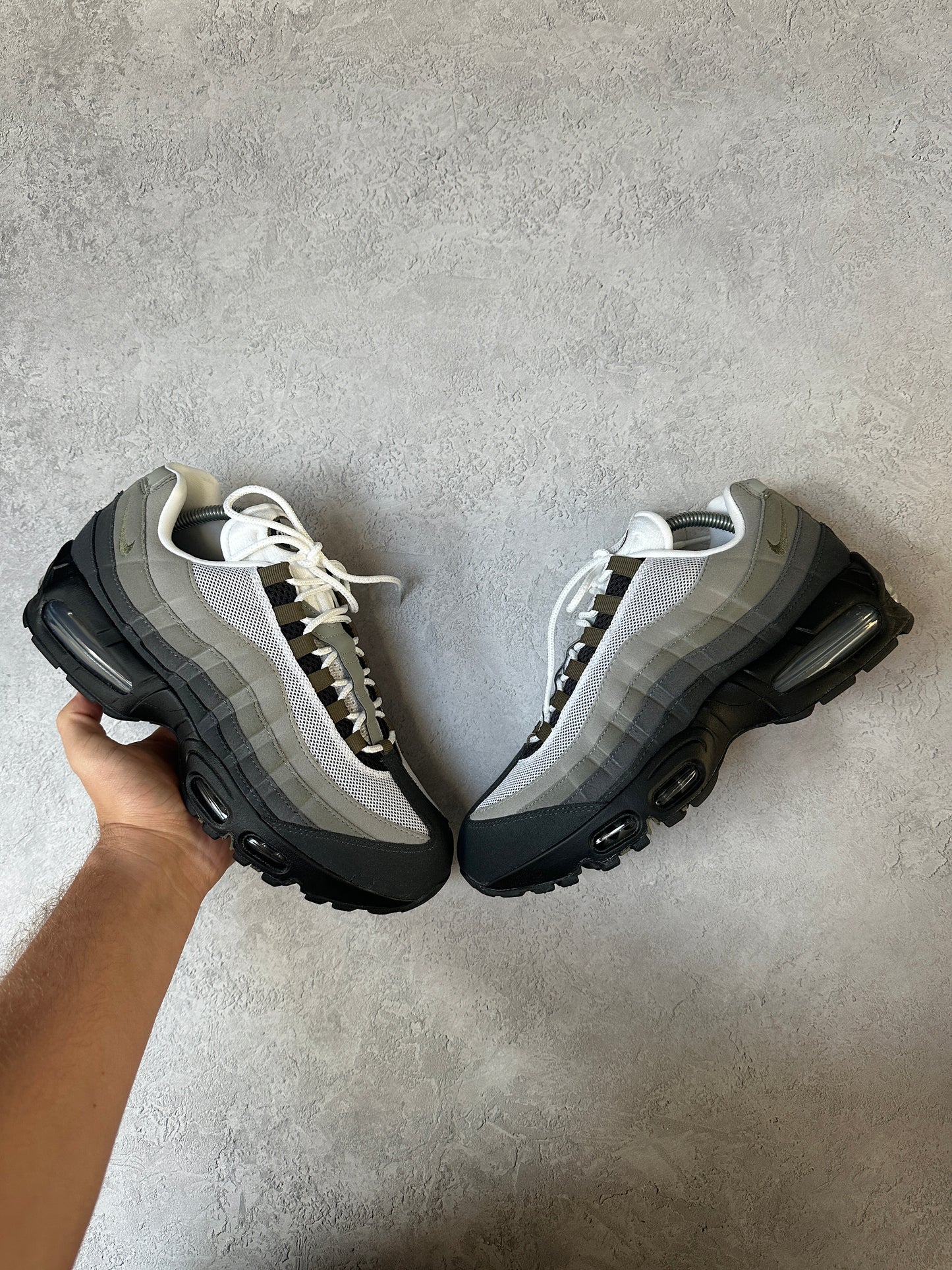 Nike Air Max 95 - Medium Olive - UK8