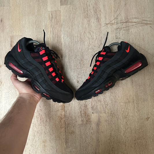 Nike Air Max 95 - Laser Crimson - UK7.5