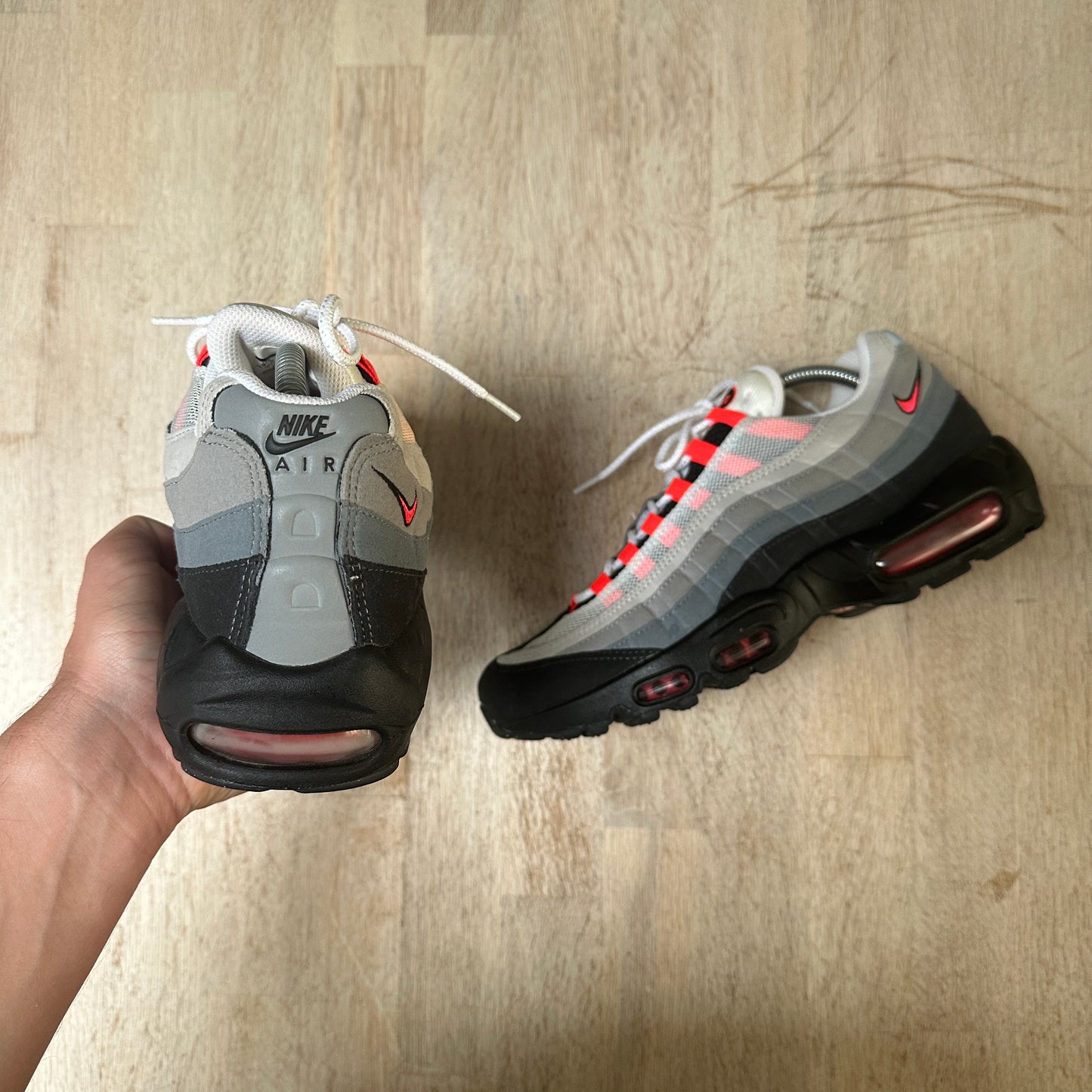 Nike Air Max 95 - Solar Red 2017 - UK8.5