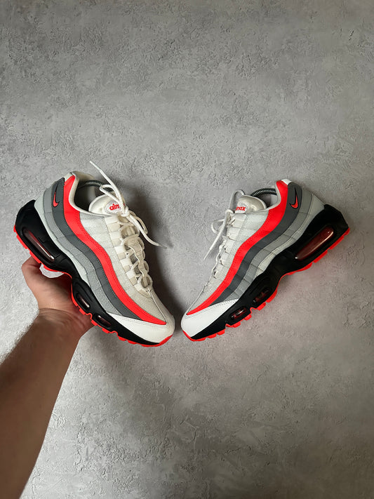Nike Air Max 95 - Bright Crimson / Comet - UK7