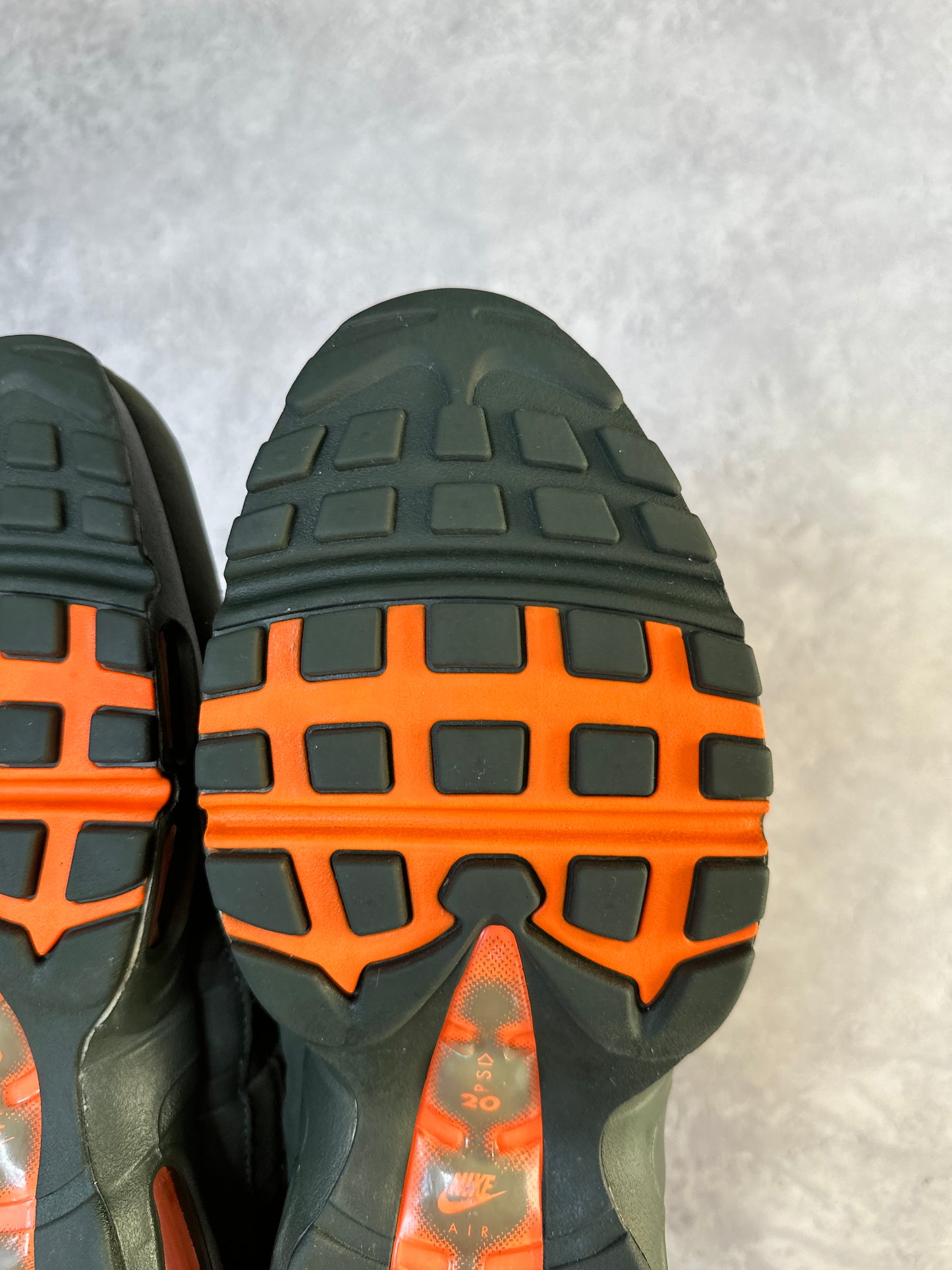 Nike Air Max 95 - Total Orange - UK10