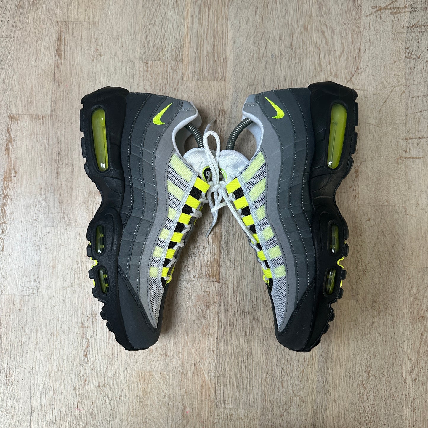 Nike Air Max 95 - Neon 2020 - UK7.5