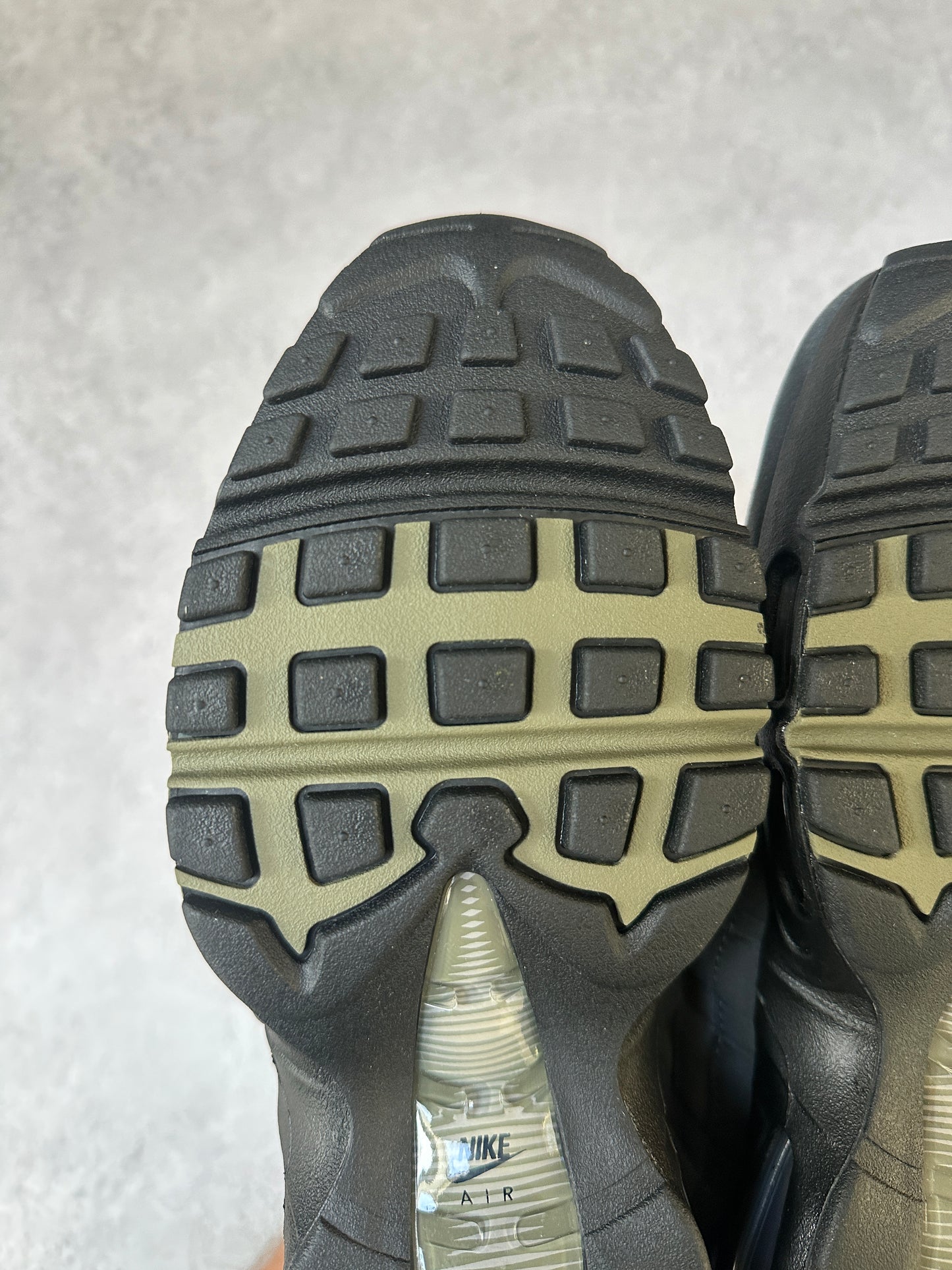 Nike Air Max 95 - Medium Olive - UK8