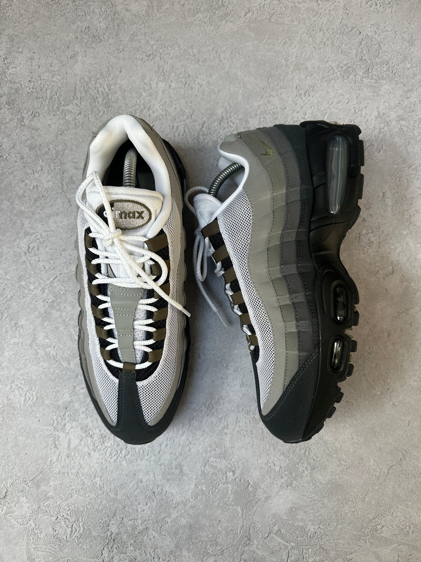 Nike Air Max 95 - Medium Olive - UK8
