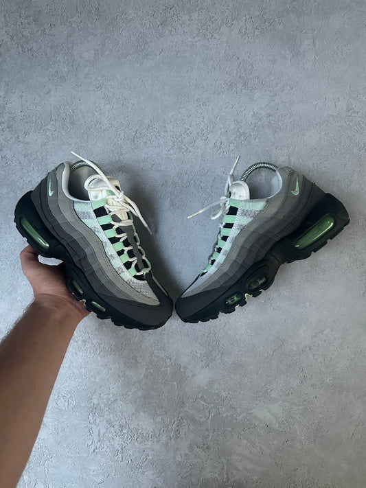 Nike Air Max 95 - Fresh Mint - UK6