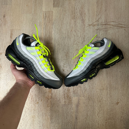 Nike Air Max 95 - Neon ID - UK8