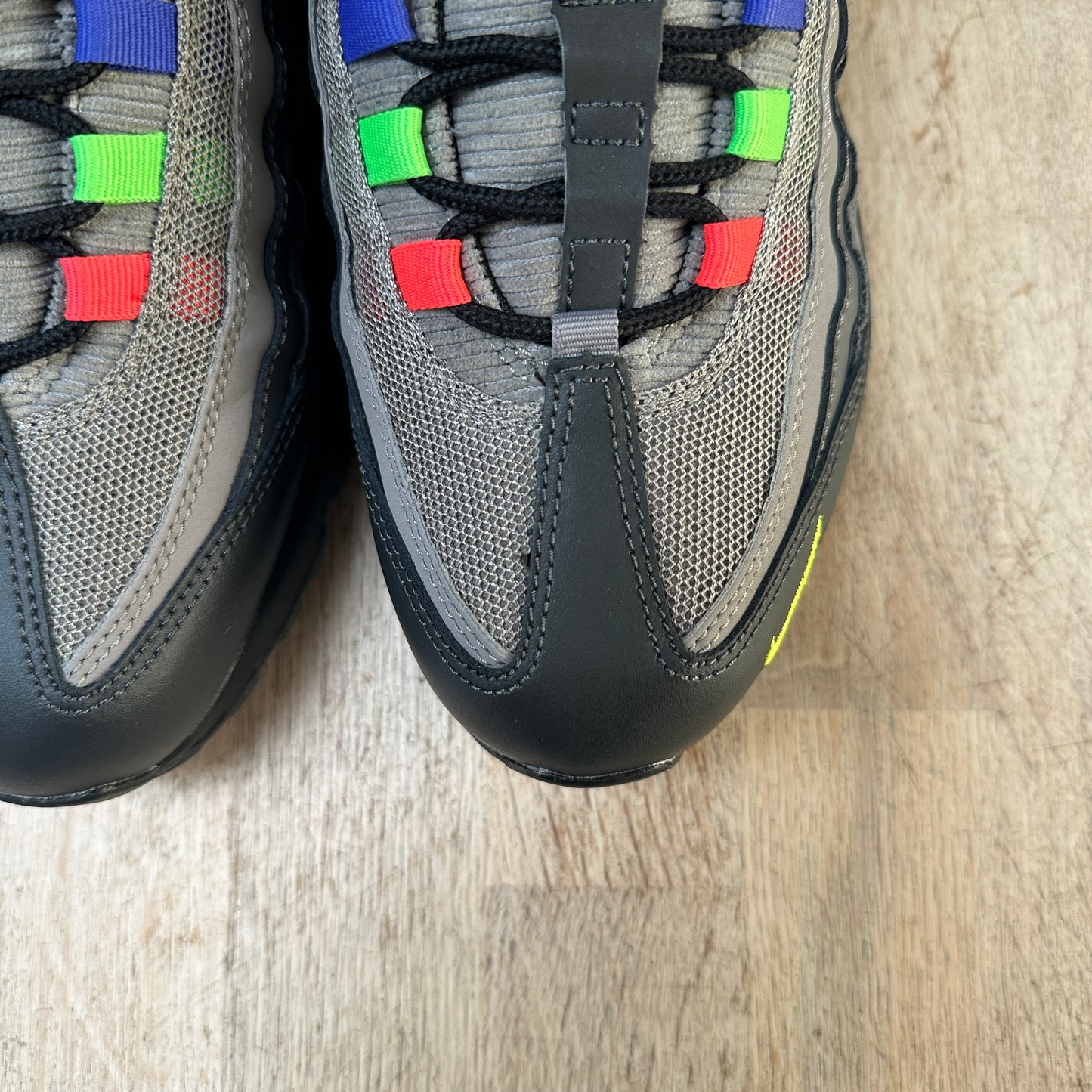 Nike Air Max 95 - Evolution of Icons - UK7.5