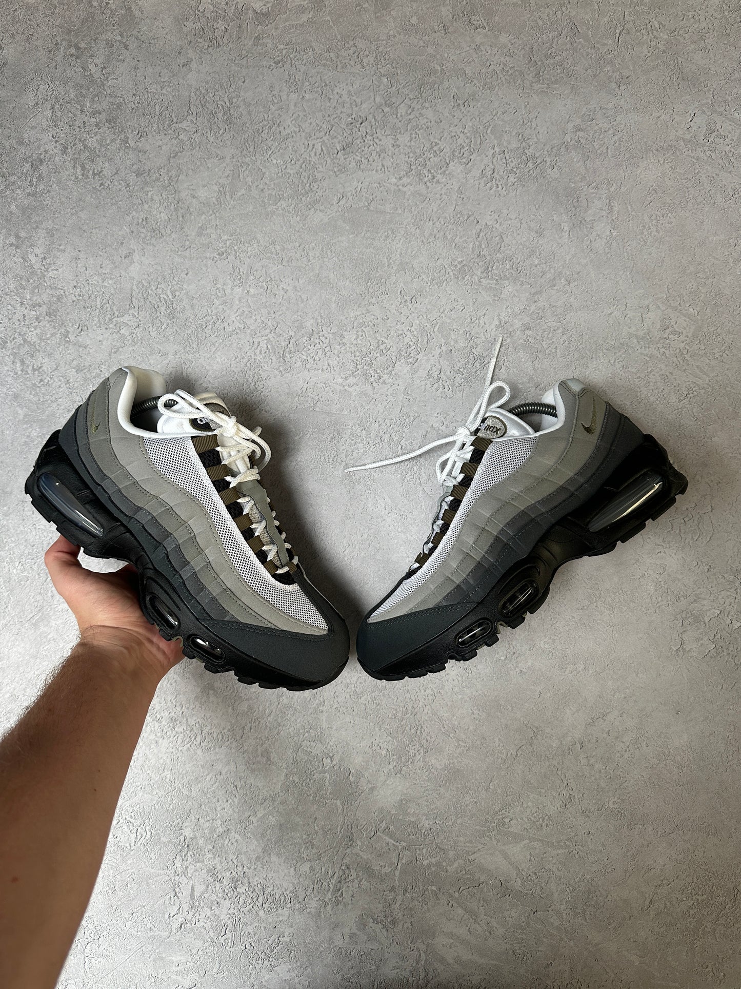 Nike Air Max 95 - Medium Olive - UK8