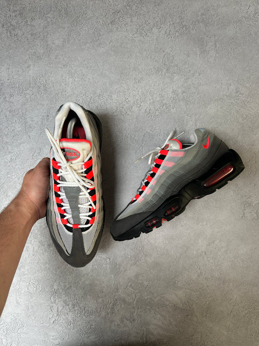 Nike Air Max 95 - Solar Red - UK9