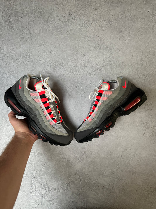 Nike Air Max 95 - Solar Red - UK7