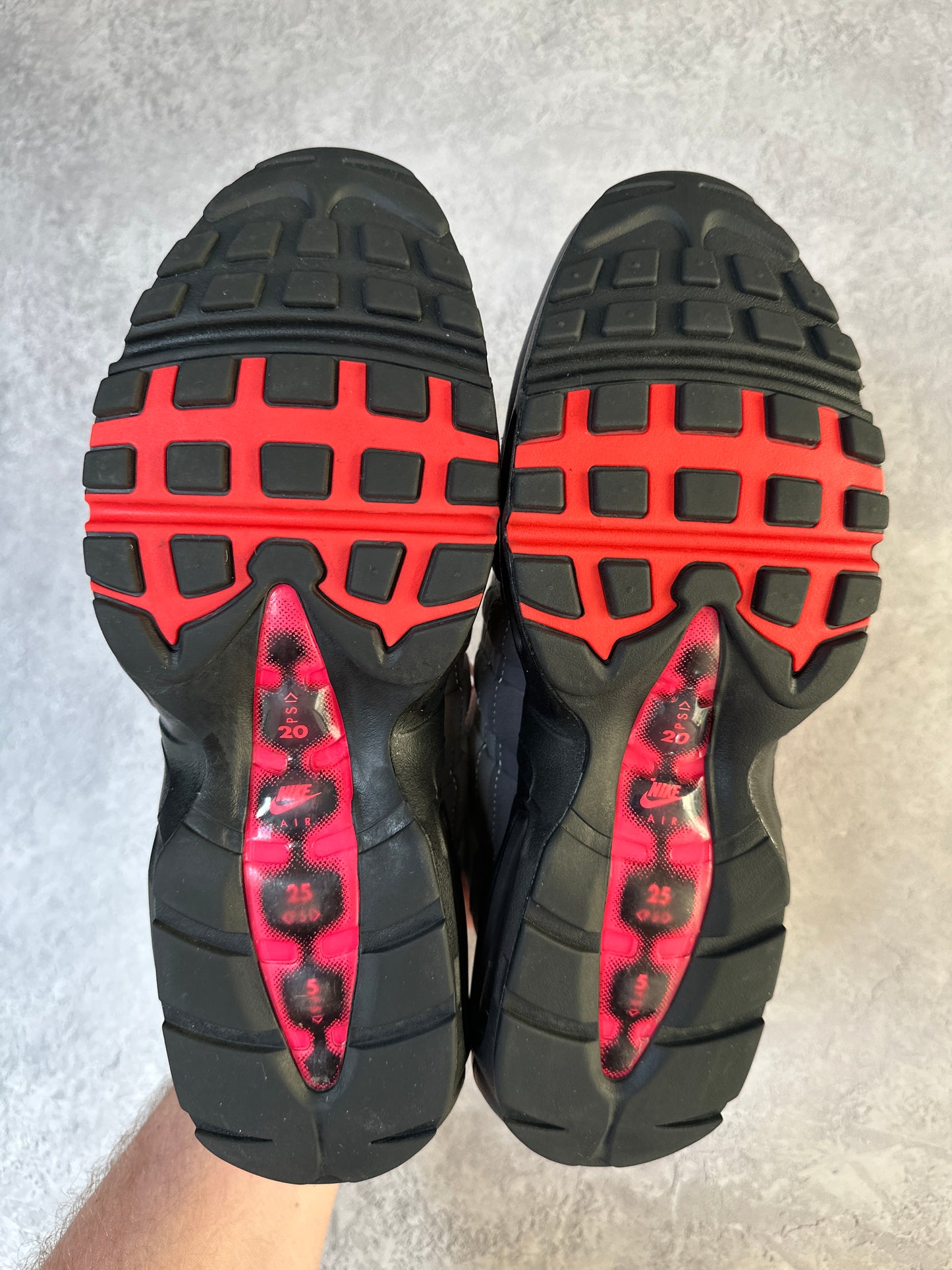 Nike Air Max 95 - Solar Red 2018 - UK9.5