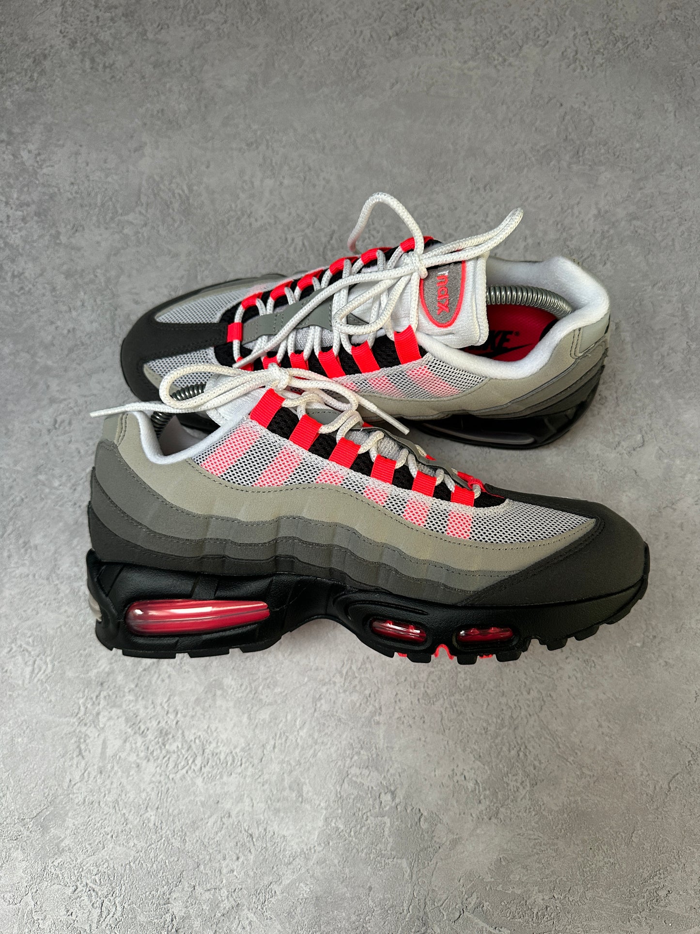 Nike Air Max 95 - Solar Red 2025 - UK7.5