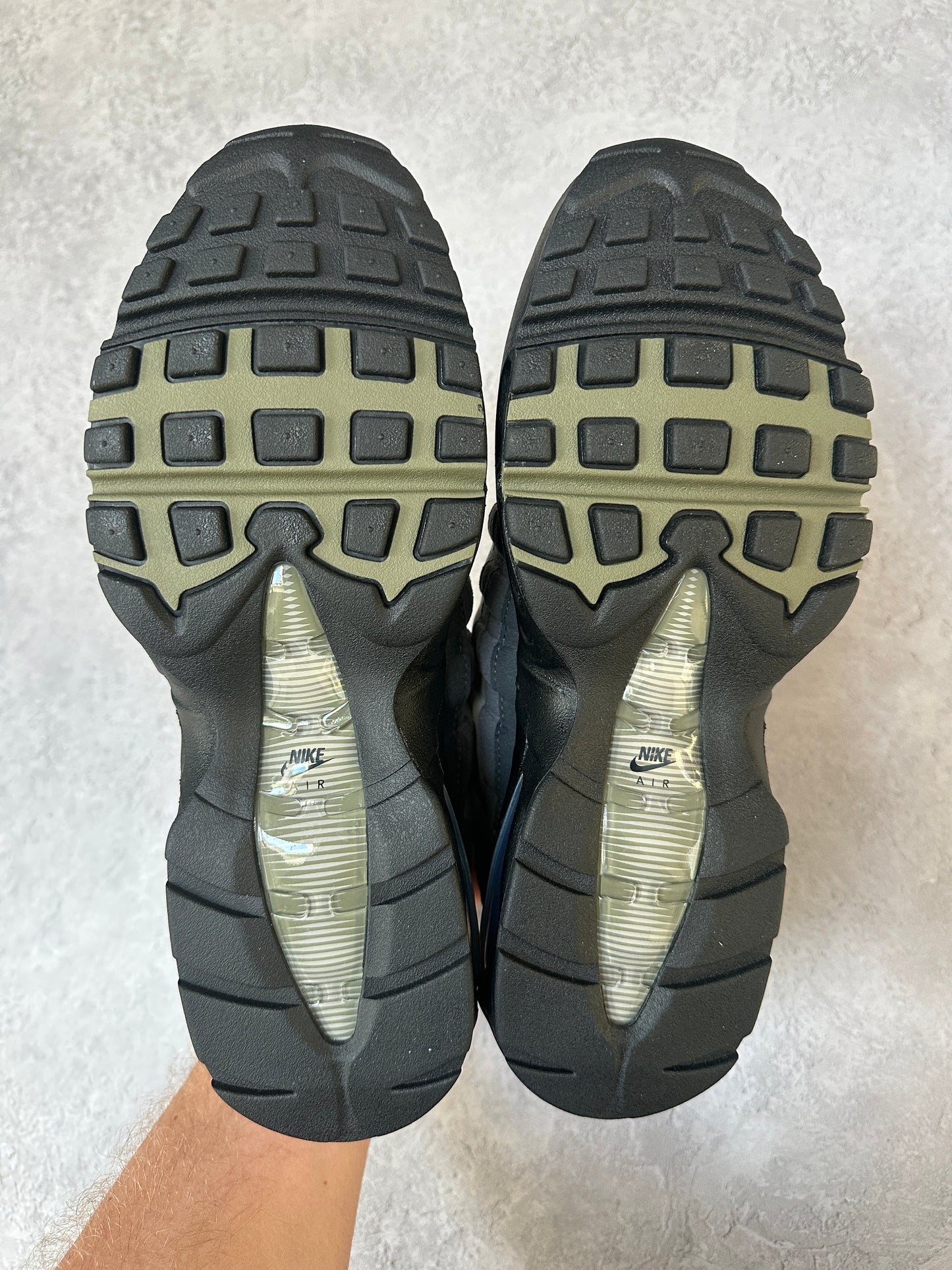 Nike Air Max 95 - Medium Olive - UK8