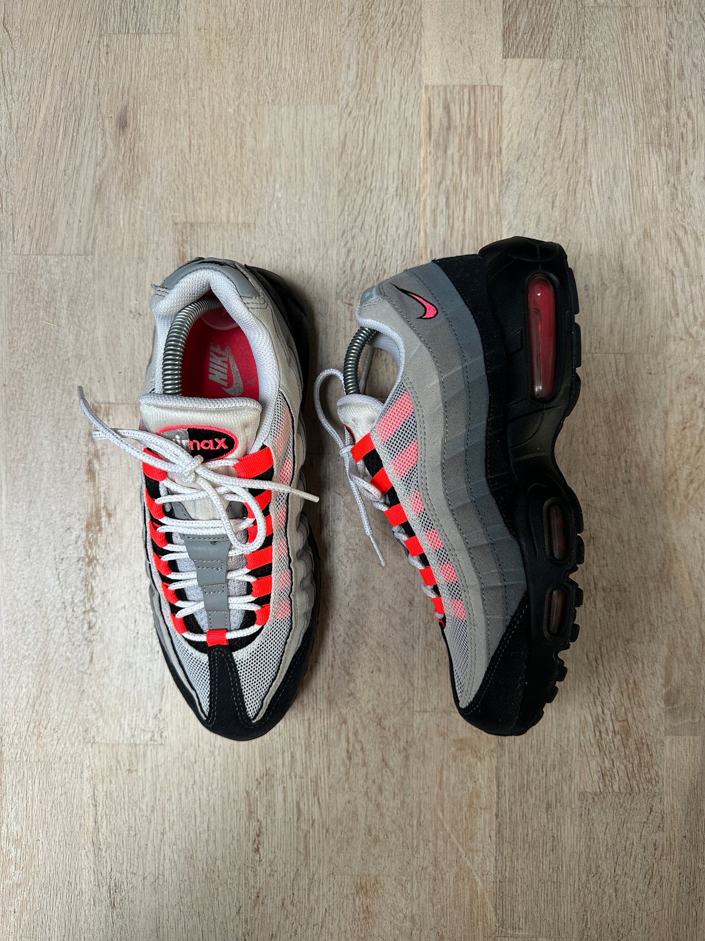 Nike Air Max 95 - Solar Red 2017 - UK7.5