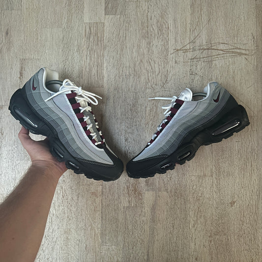 Nike Air Max 95 - Dark Beetroot - UK9.5