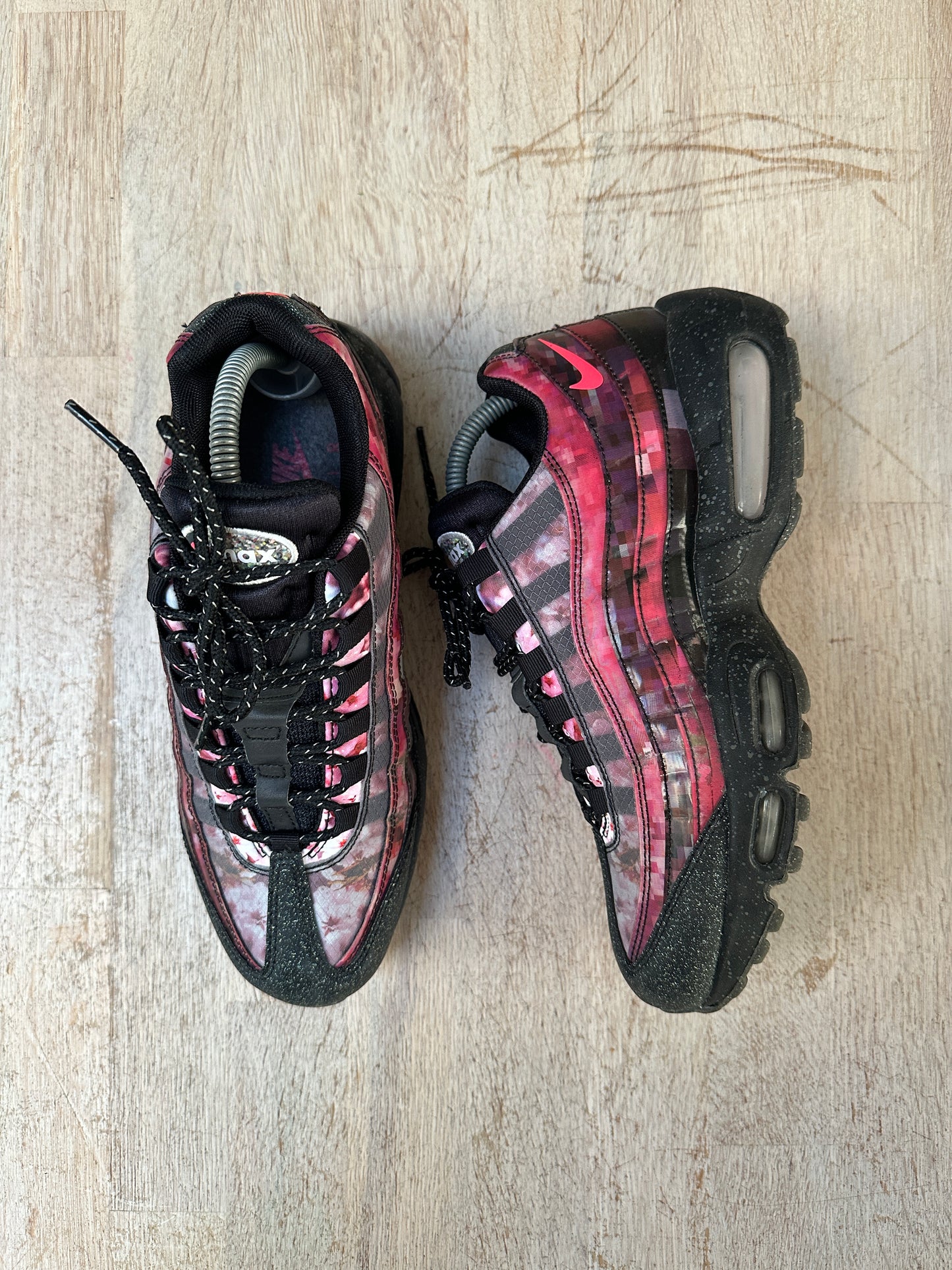 Nike Air Max 95 - Cherry Blossom - UK7.5