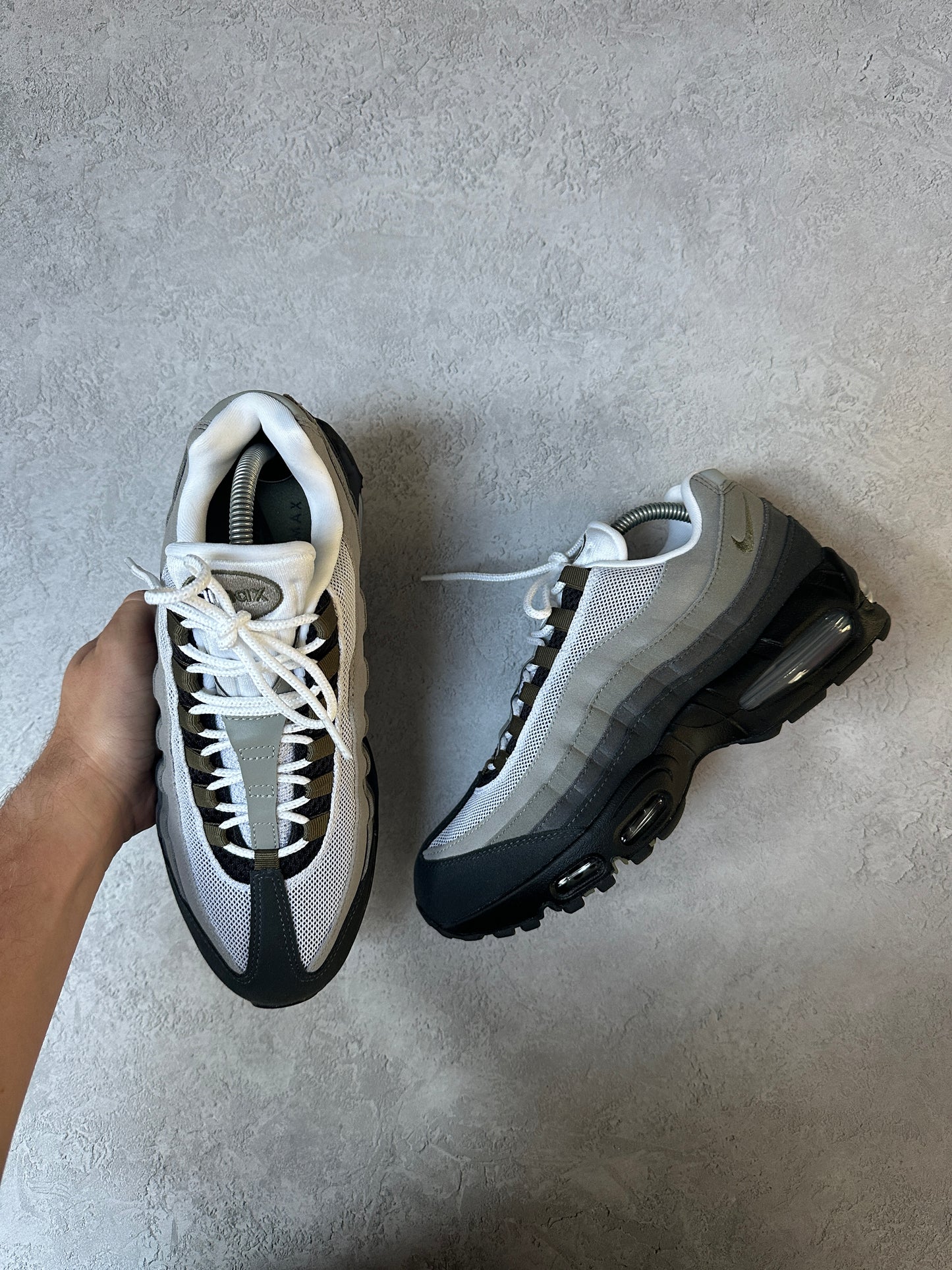 Nike Air Max 95 - Medium Olive - UK7.5