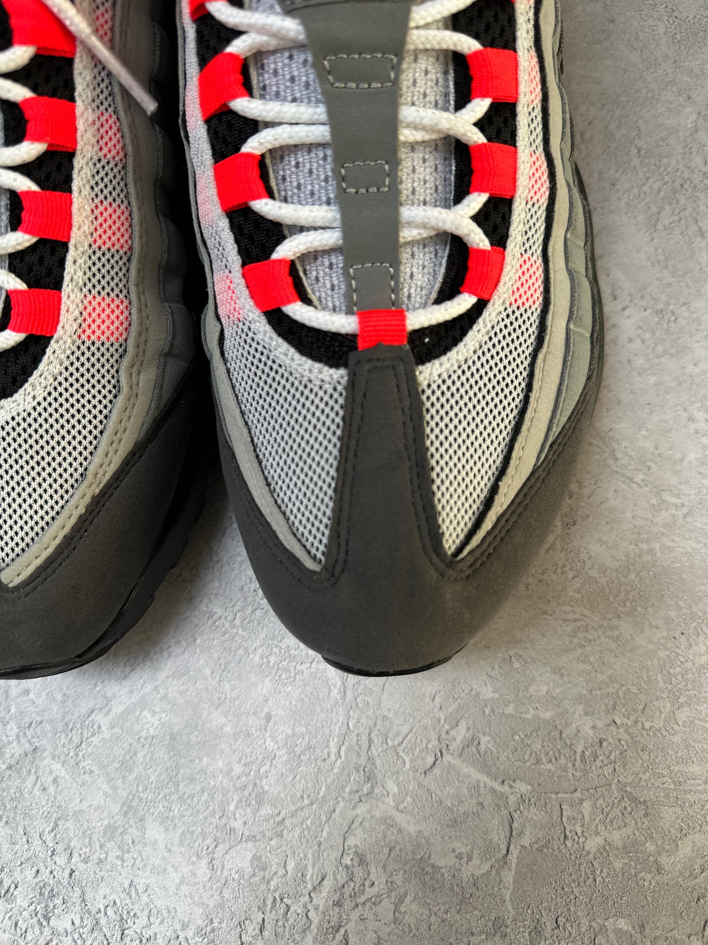 Nike Air Max 95 - Solar Red 2018 - UK9.5