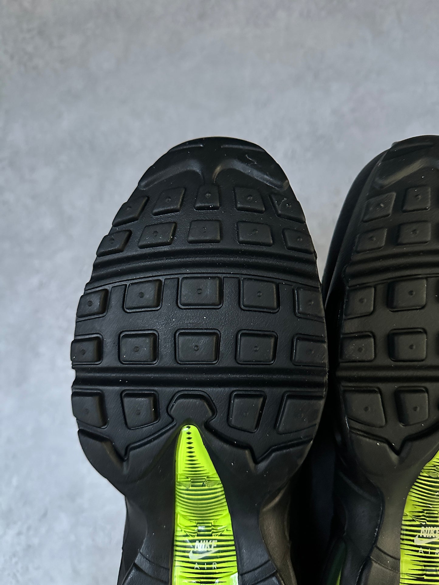 Nike Air Max 95 - Reflective Volt - UK10