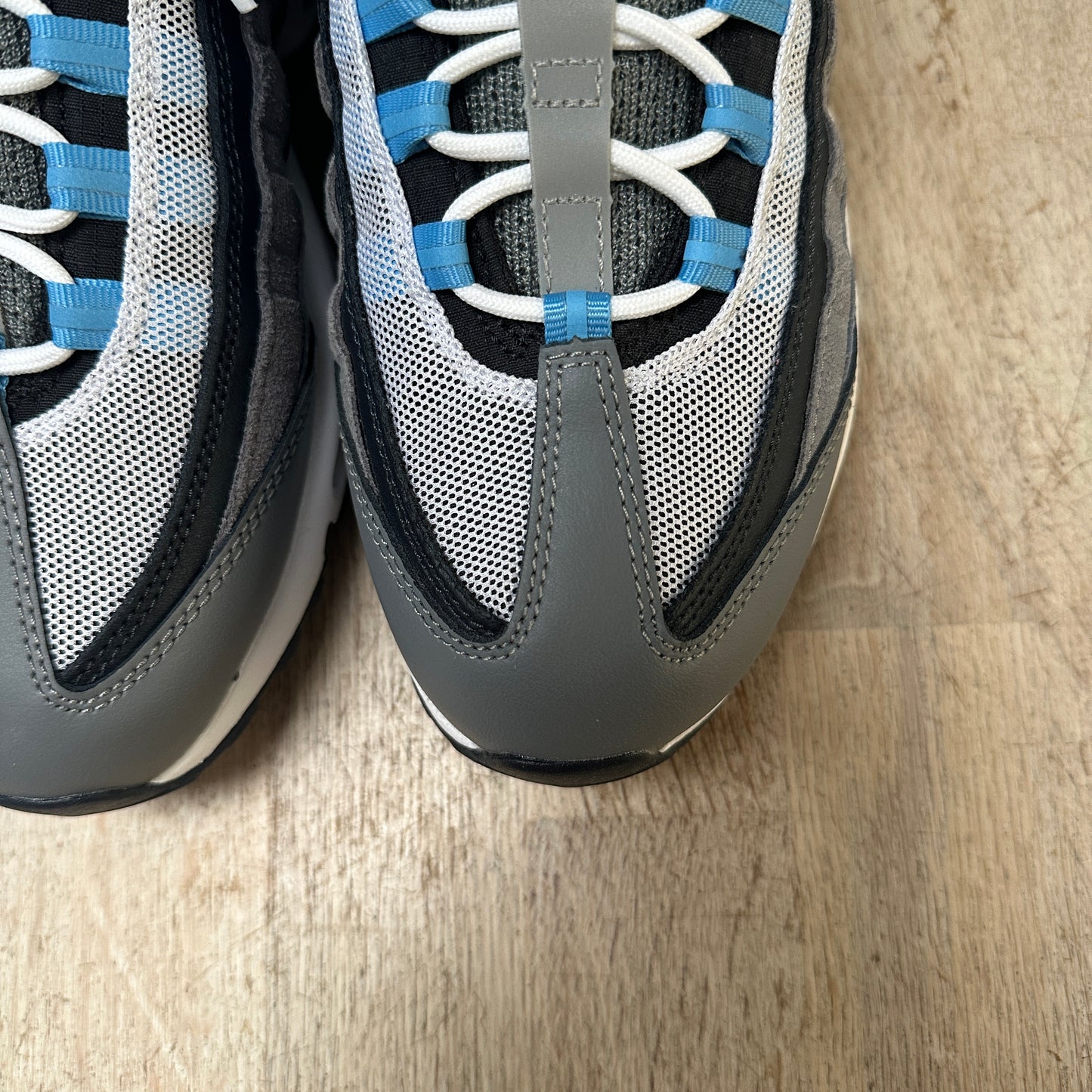 Nike Air Max 95 - Cool Grey / University Blue - UK7