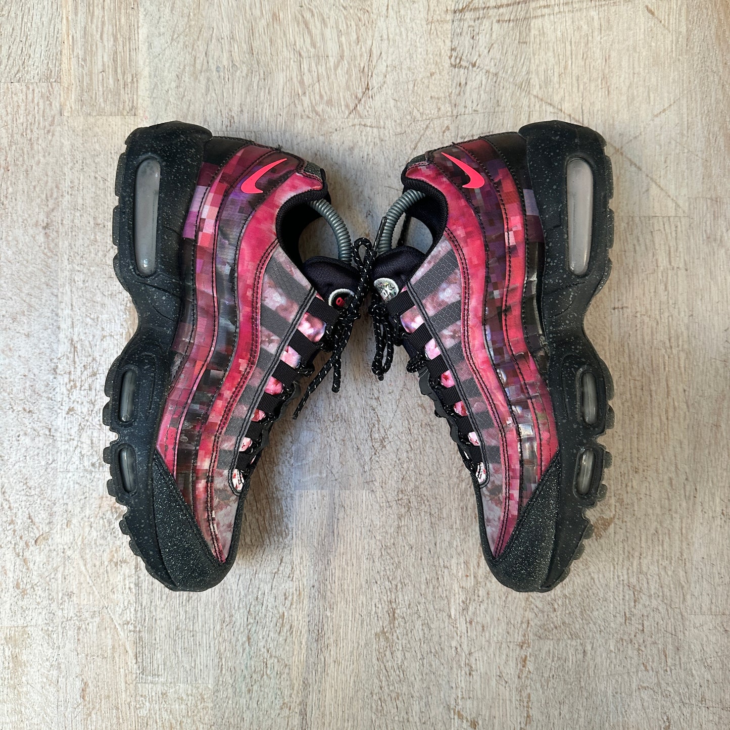 Nike Air Max 95 - Cherry Blossom - UK7.5