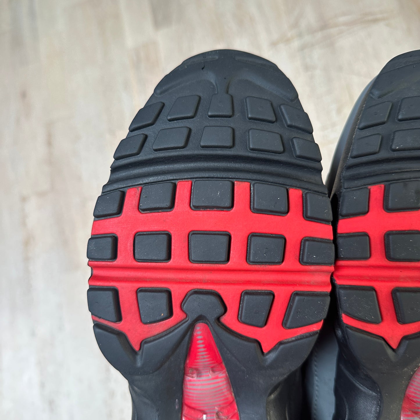 Nike Air Max 95 - Iron Grey / Uni Red - UK10