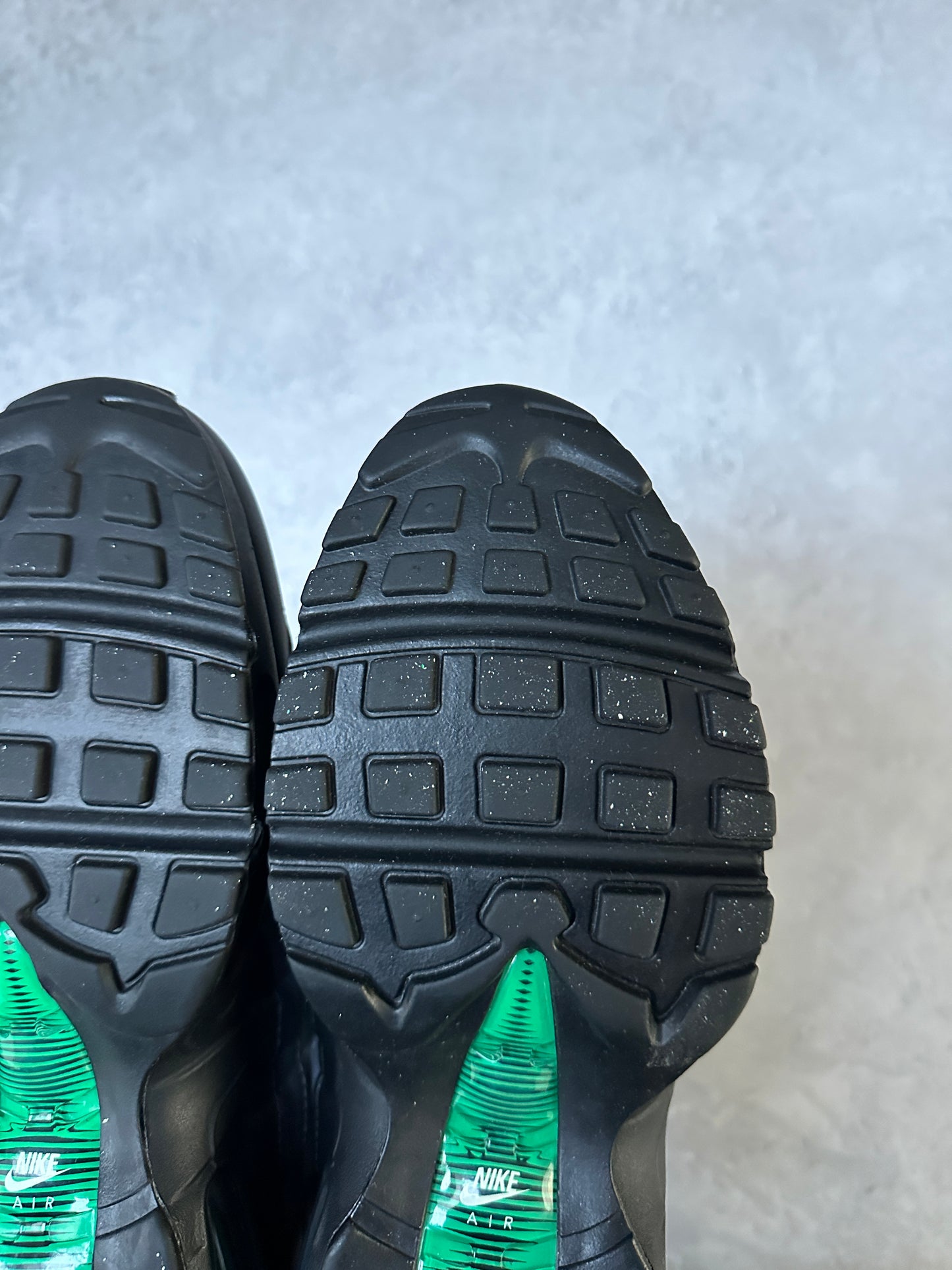 Nike Air Max 95 - Stadium Green - UK8