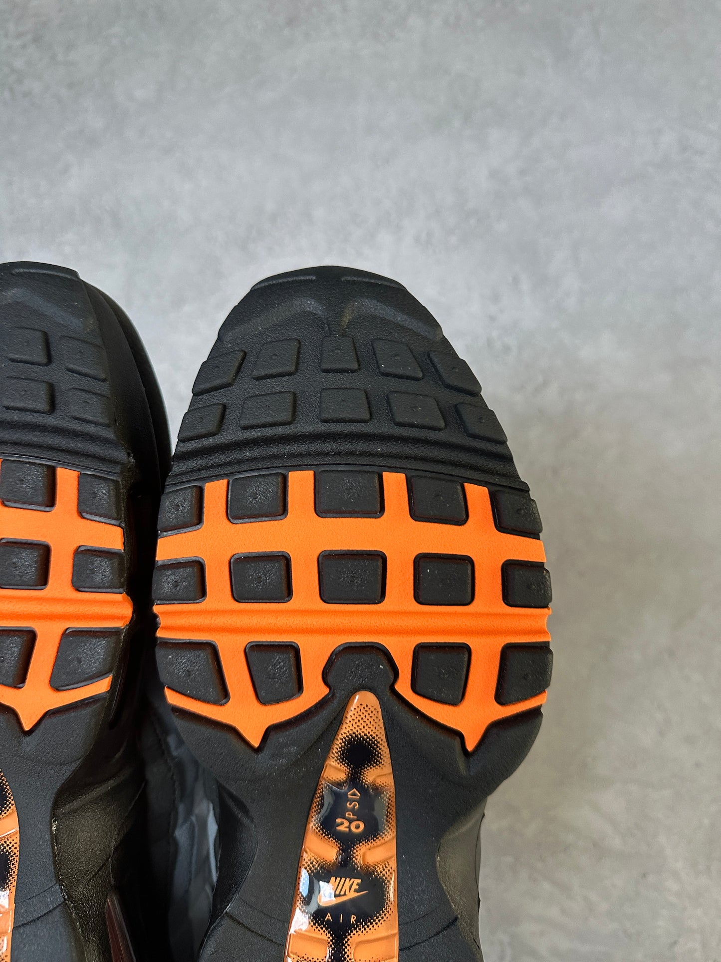Nike Air Max 95 - Mandarin 2025 - UK9.5