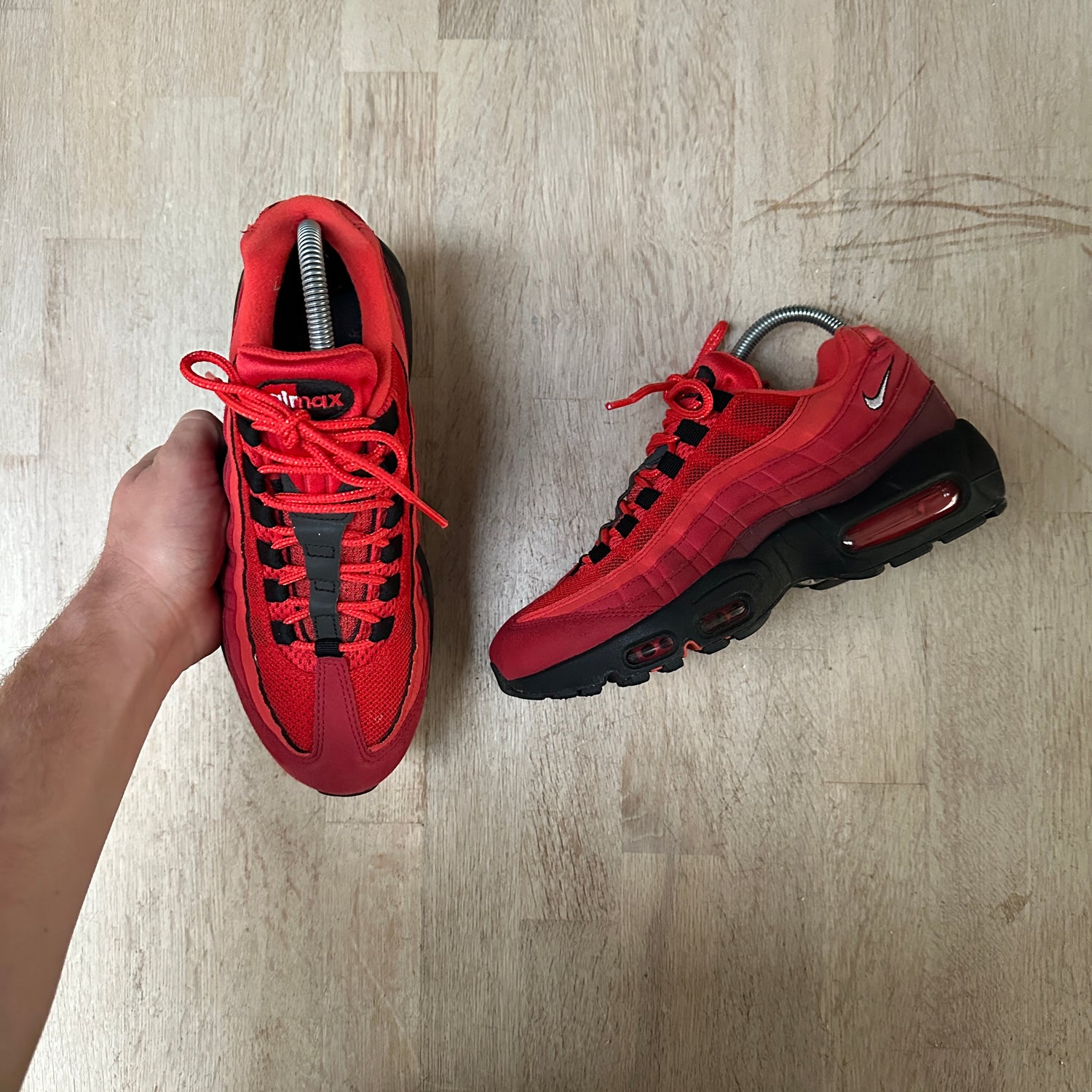 Nike 95 hot sale og red