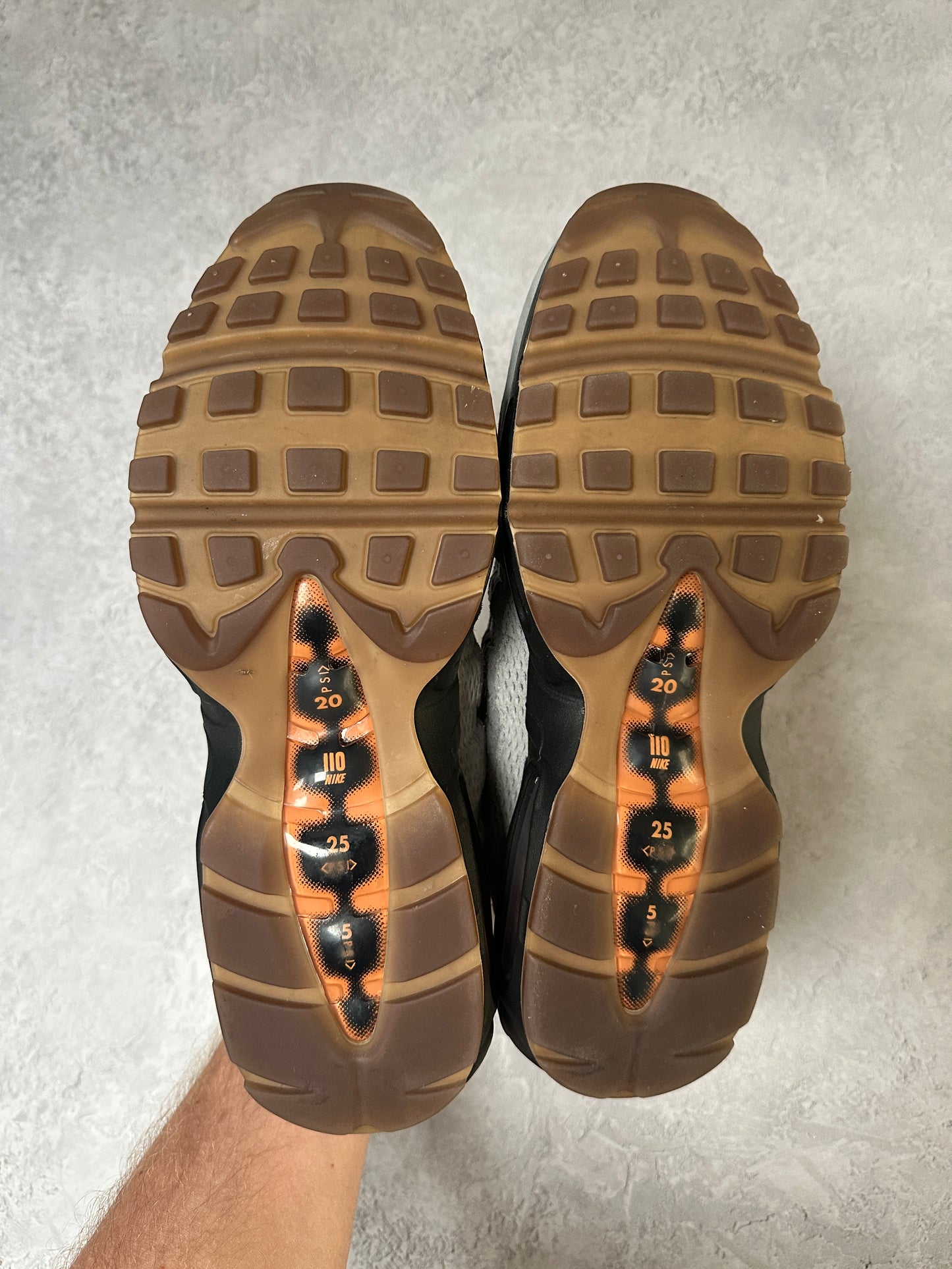 Nike Air Max 95 - 110 - UK9.5